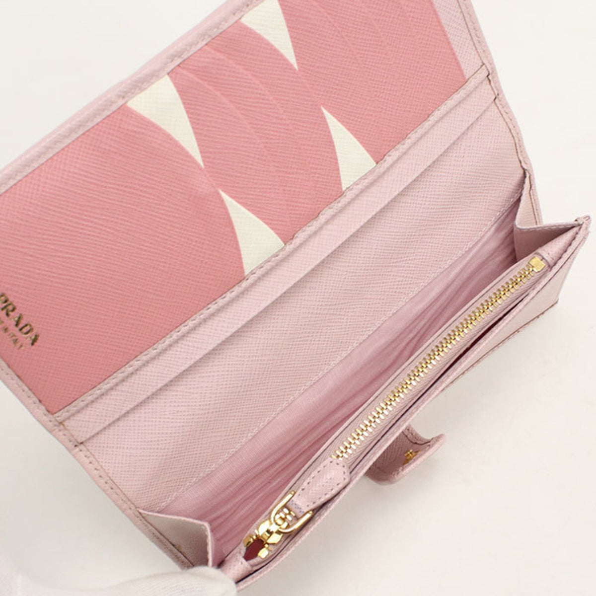 Prada Pink Leather Long Wallet (Bi-Fold) (Pre-Owned)