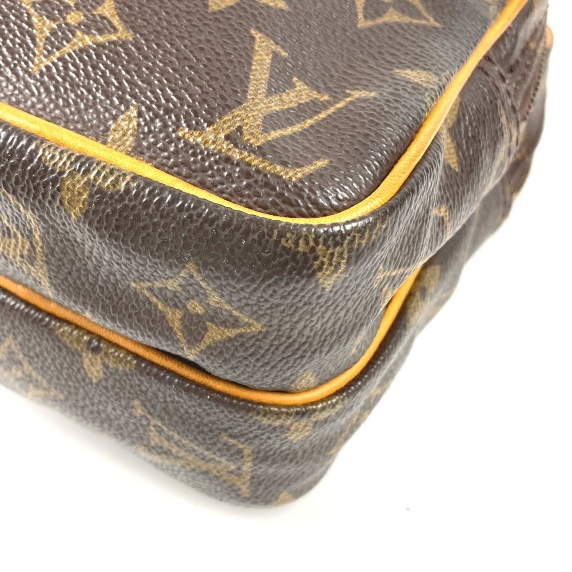 Louis Vuitton Brown Monogram Monogram Pochette Shoulder Bag (Pre-Owned)