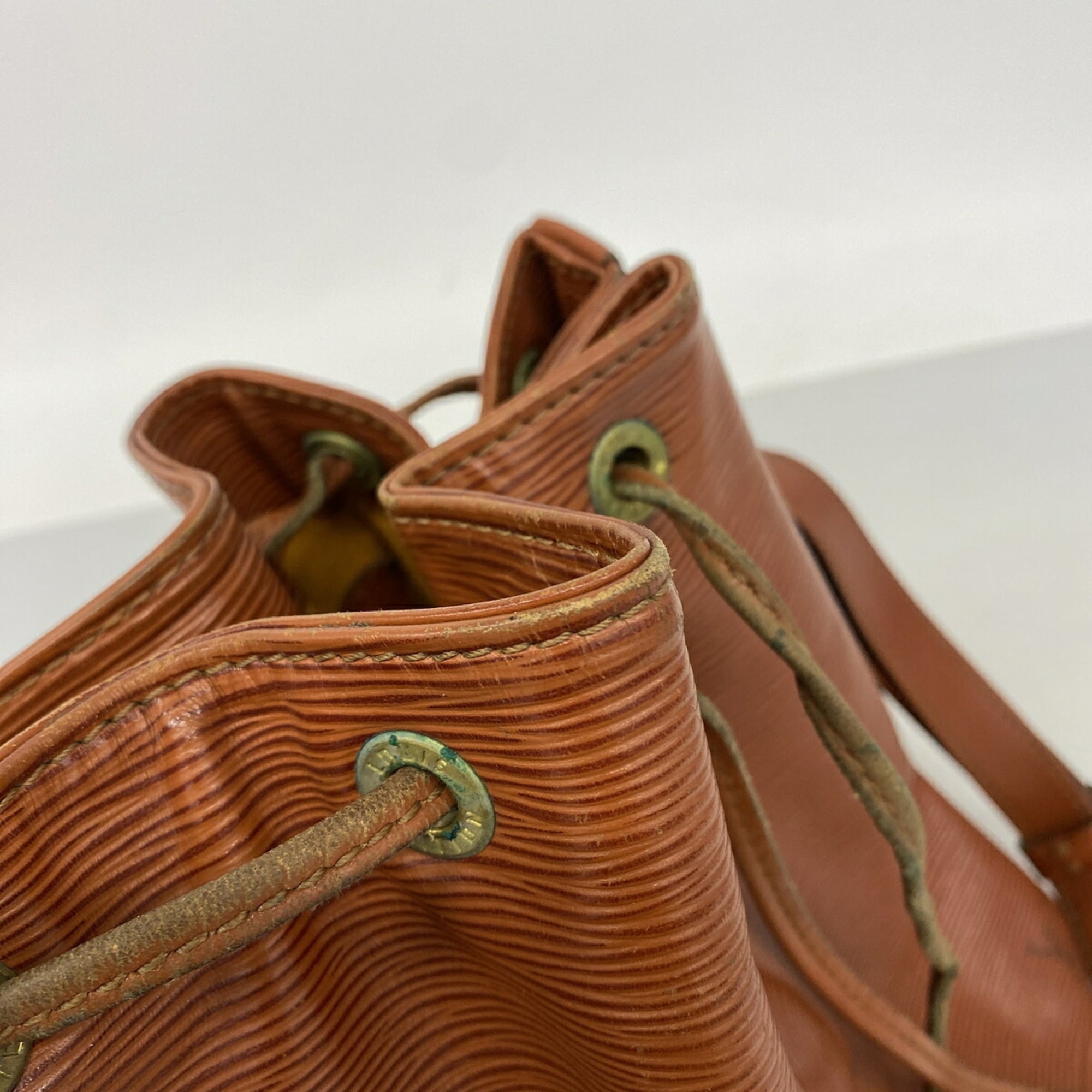 Louis Vuitton Kenyan Brown Shoulder Bag (Pre-Owned)