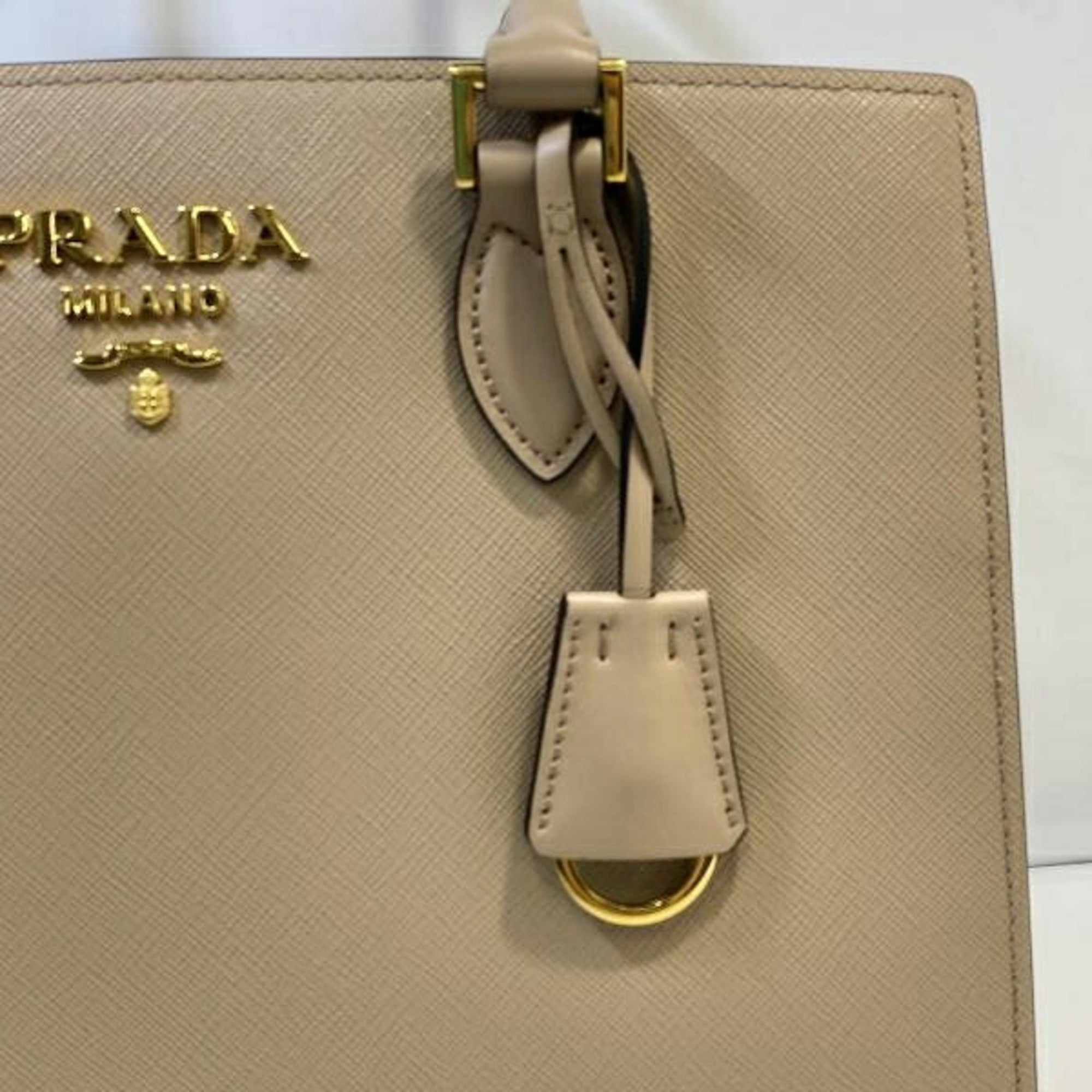 Prada Beige Tote Bag (Pre-Owned)