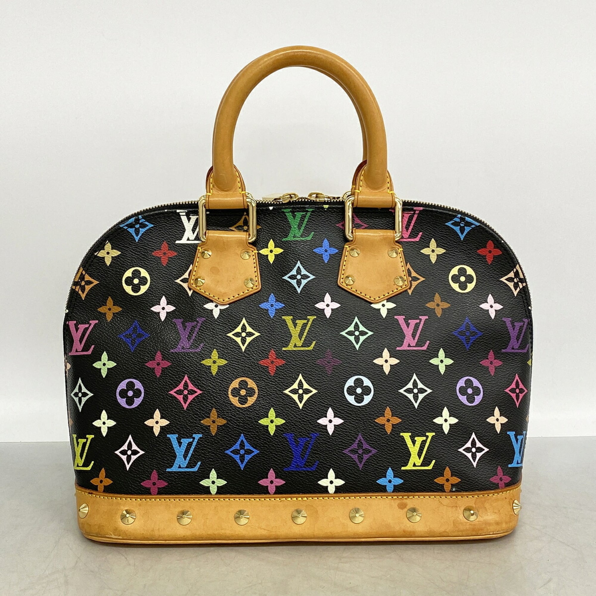 Louis Vuitton Noir Handbag (Pre-Owned)