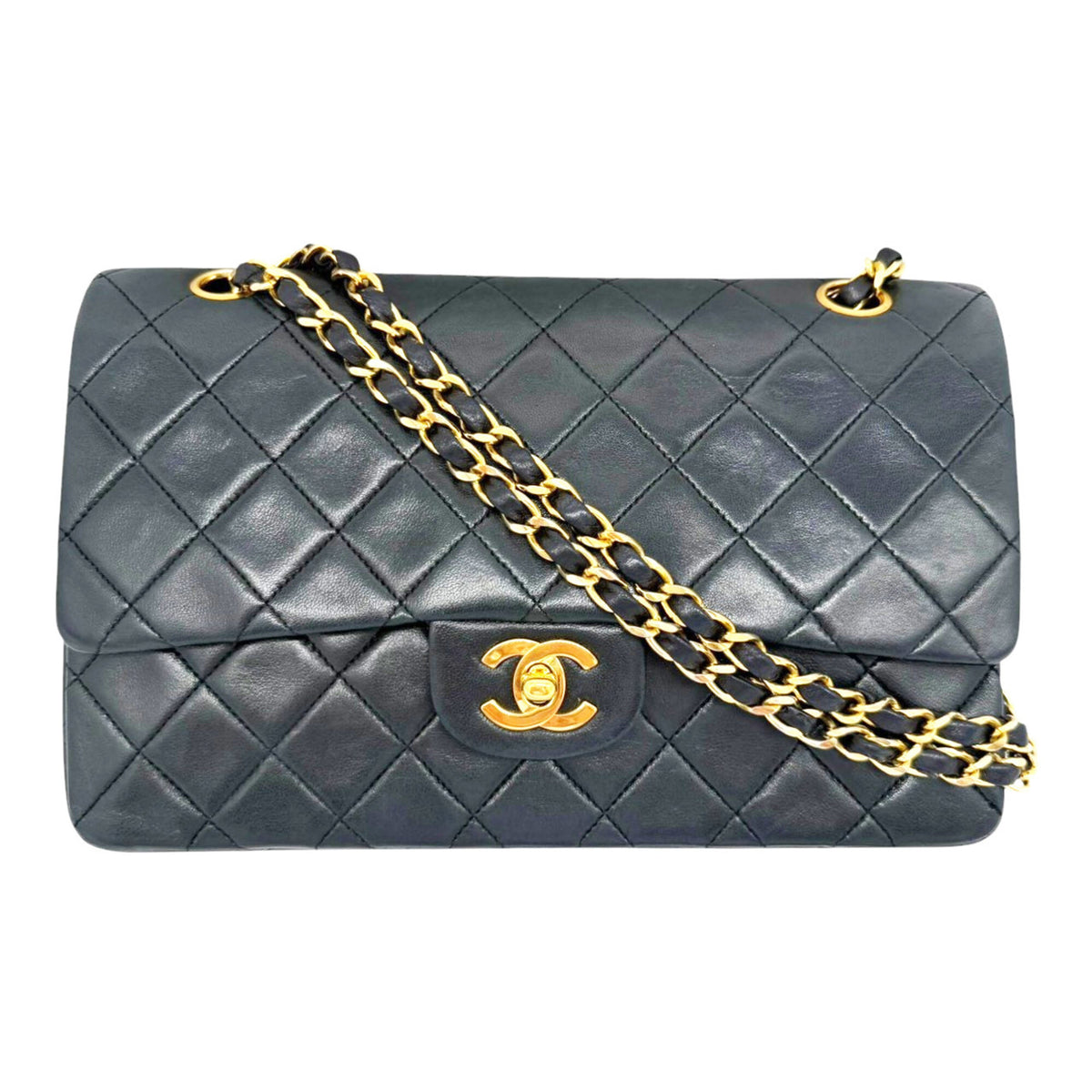 Chanel Black Leather Shoulder Bag (Pre-Owned)