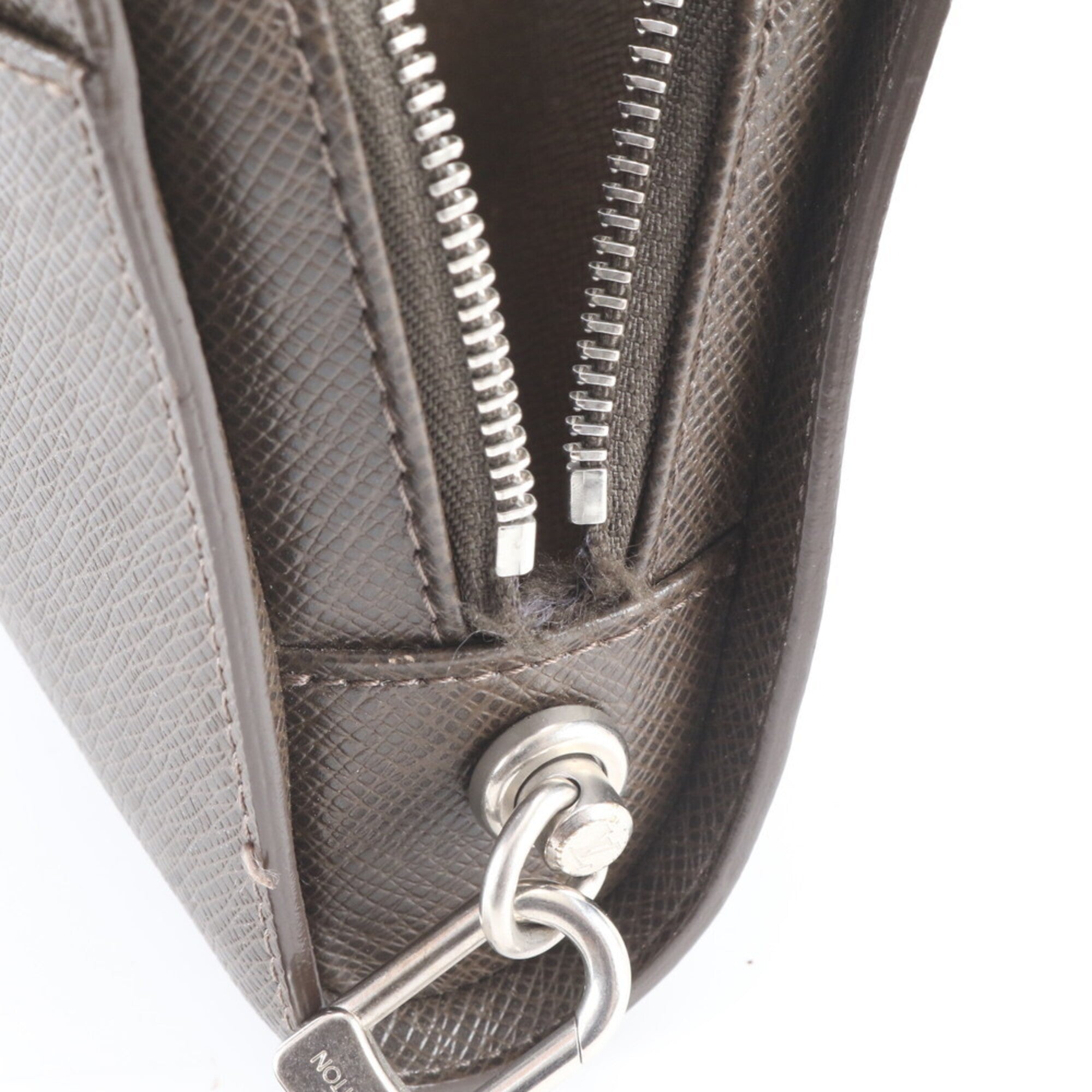 Louis Vuitton Grizzly Leather Clutch Bag (Pre-Owned)
