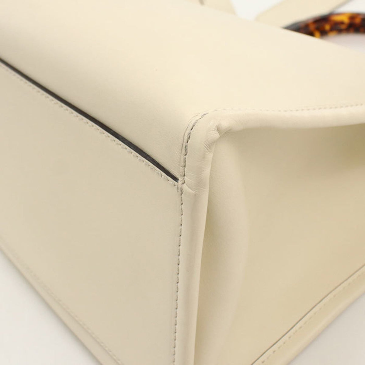 Fendi White Leather Tote Bag (Pre-Owned)