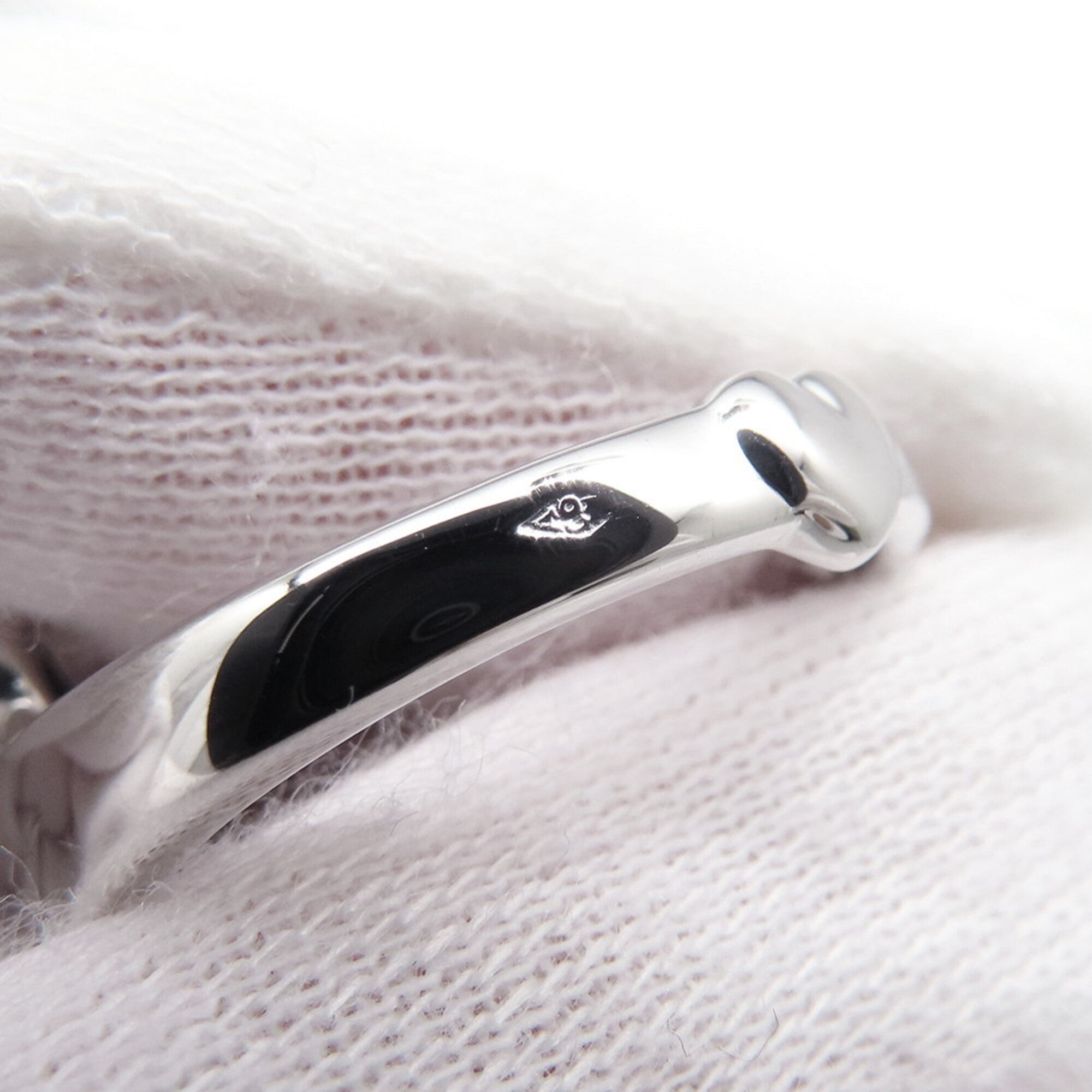 Christian Dior White Gold (18K) Band Ring (Pre-Owned)