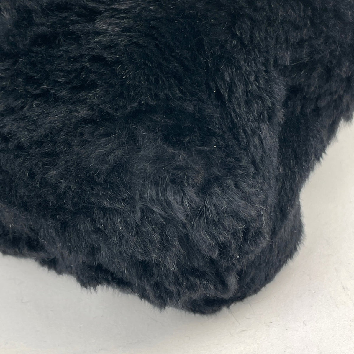 Chanel Black Fur Leather Shoulder Bag (Pre-Owned)