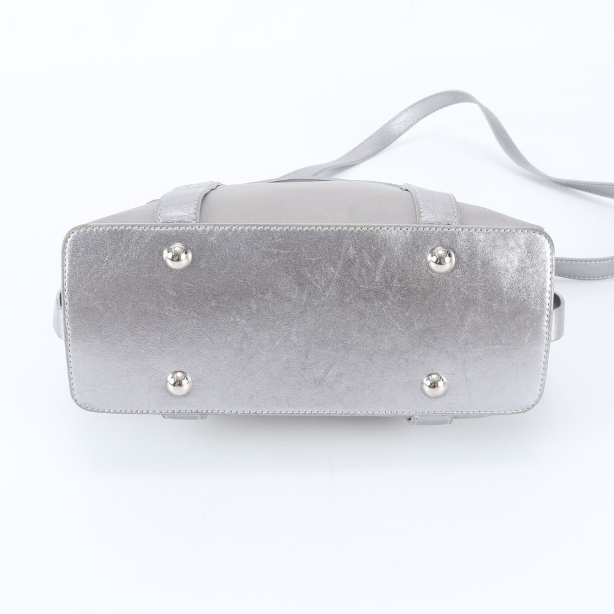 Salvatore Ferragamo Silver Leather Handbag Shoulder Bag Tote Bag (Pre-Owned)