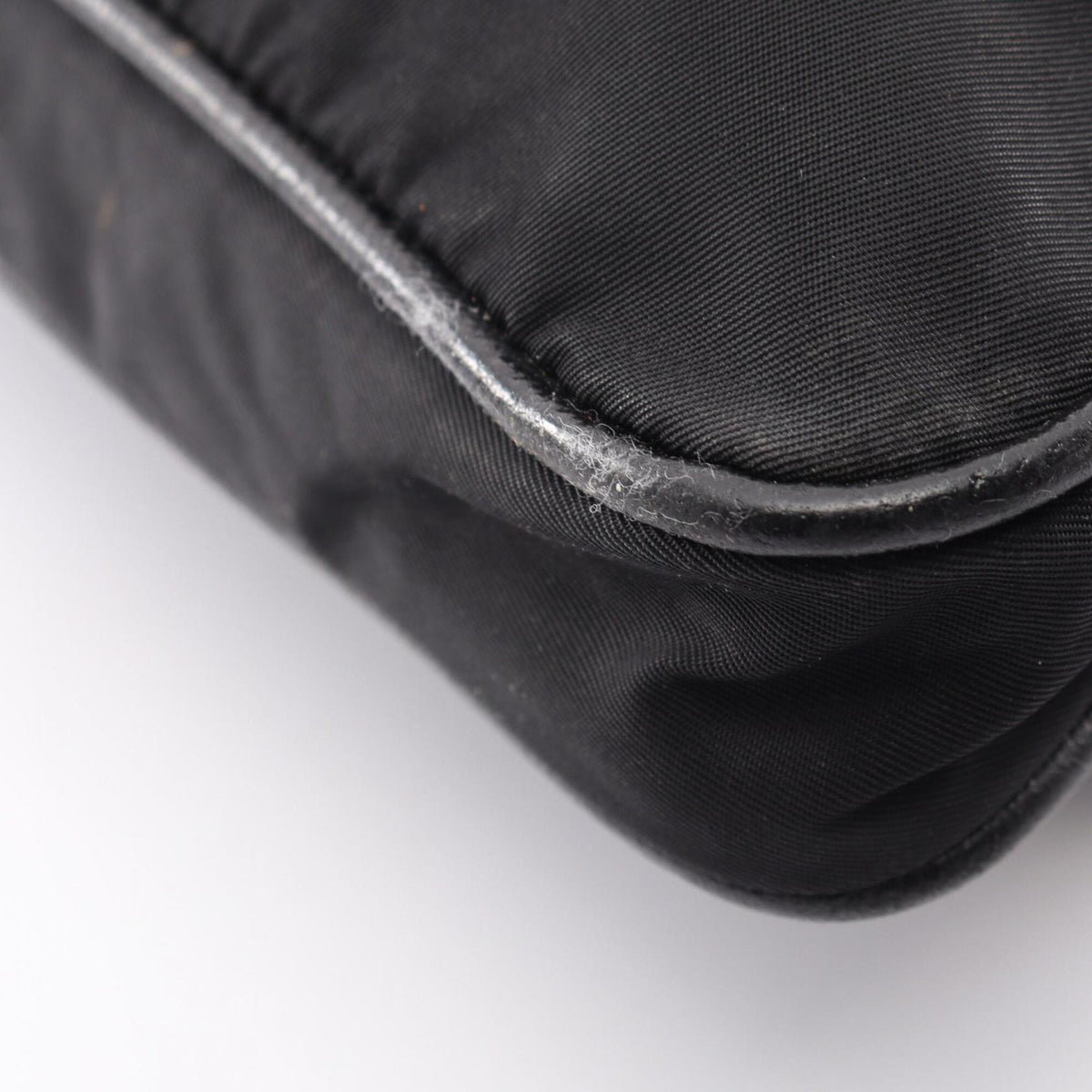 Prada Black Nylon Leather Handbag Shoulder Bag (Pre-Owned)
