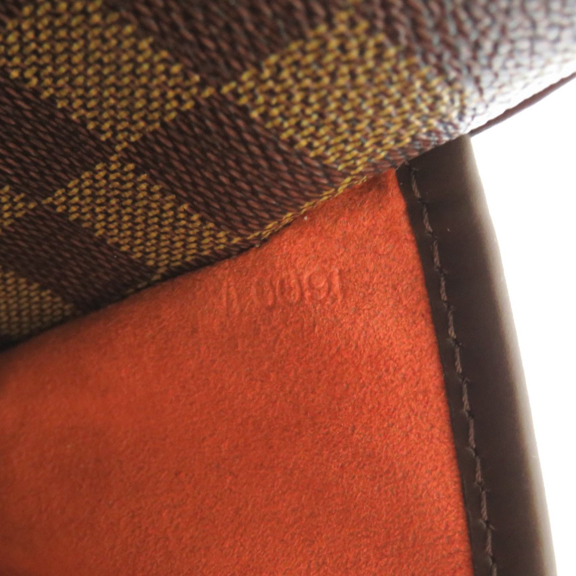 Louis Vuitton Damier Brown Damier Canvas Damier Canvas Shoulder Bag (Pre-Owned)