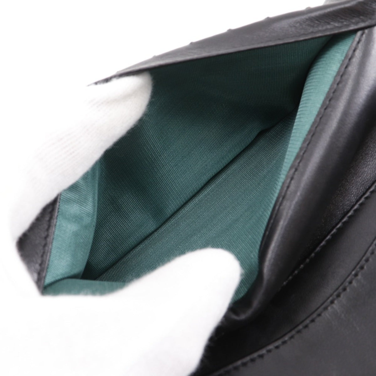 Chanel Matelasse Black Leather Long Wallet (Bi-Fold) (Pre-Owned)