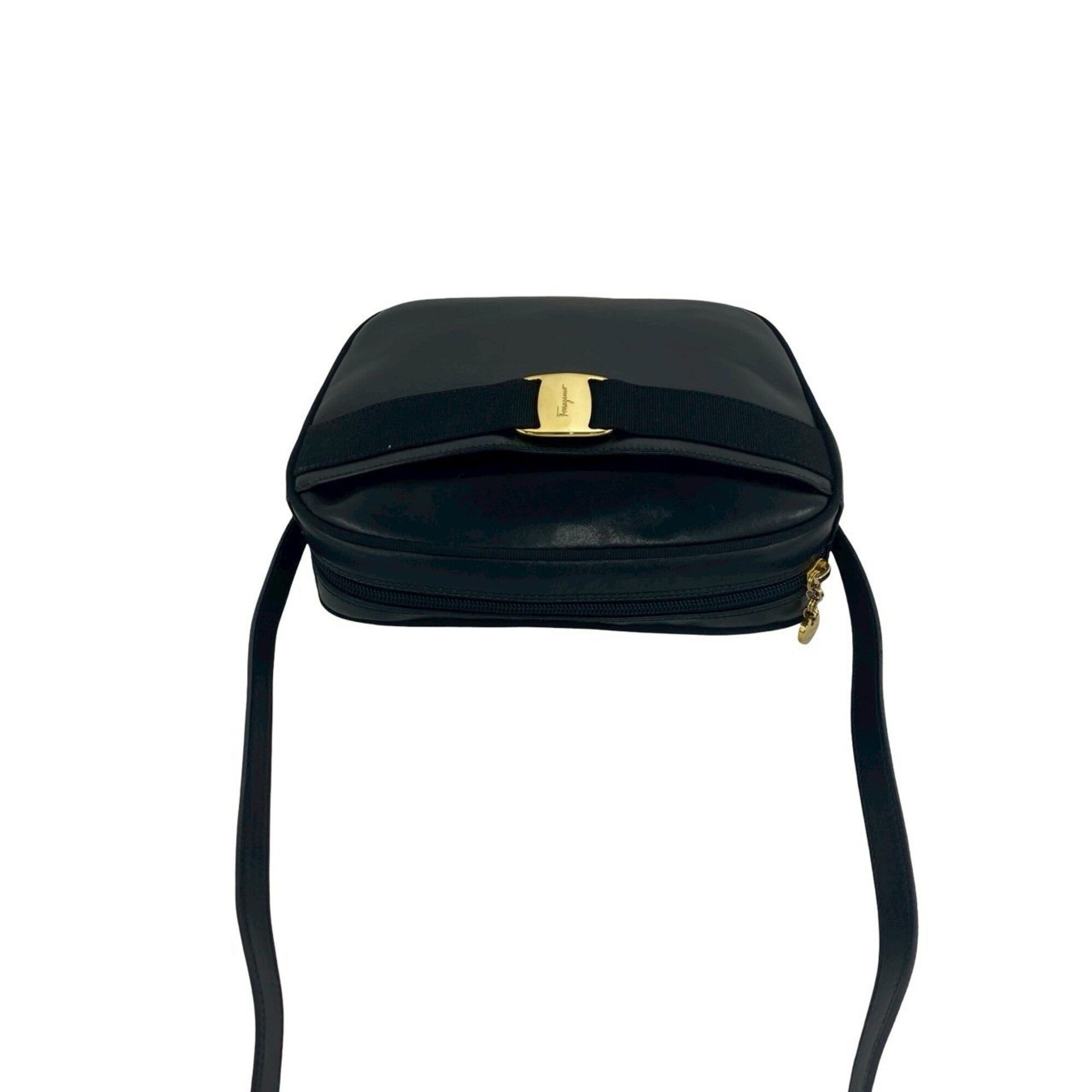 Salvatore Ferragamo Black Leather Pochette Shoulder Bag (Pre-Owned)