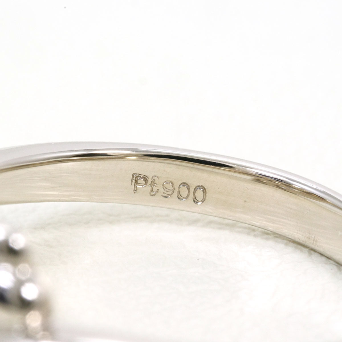 Unbranded Platinum Platinum 900 Band Ring (Pre-Owned)