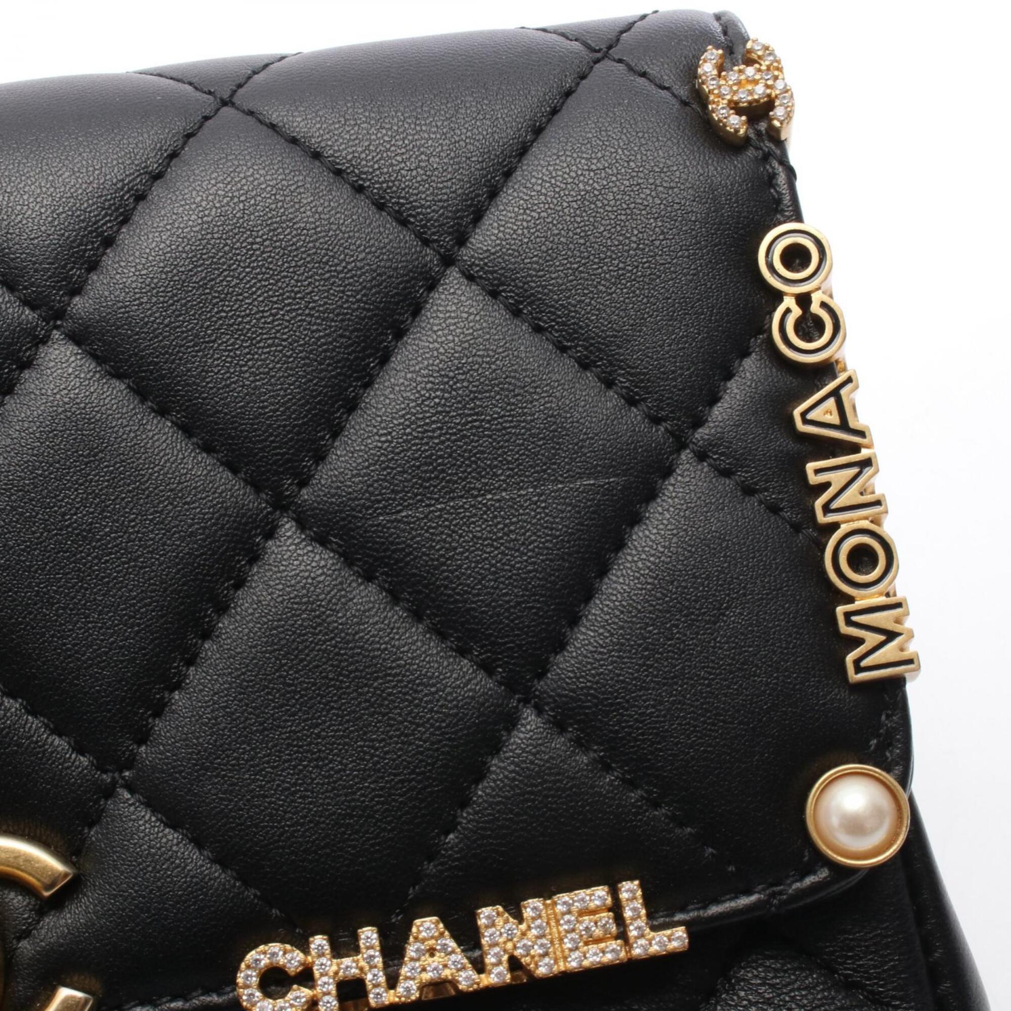 Chanel Black Leather Handbag Shoulder Bag (Pre-Owned)