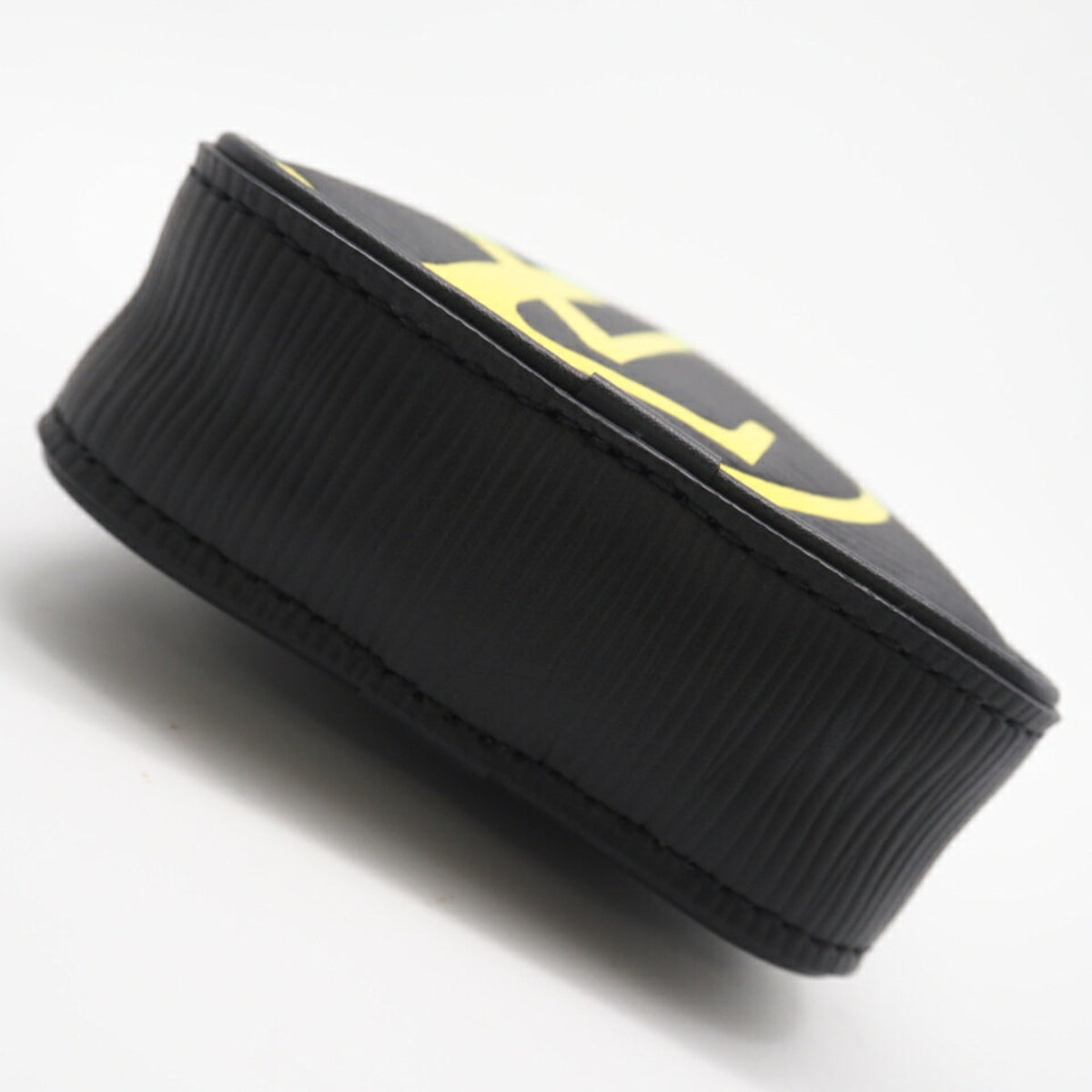 Louis Vuitton Black Yellow Leather Shoulder Bag (Pre-Owned)