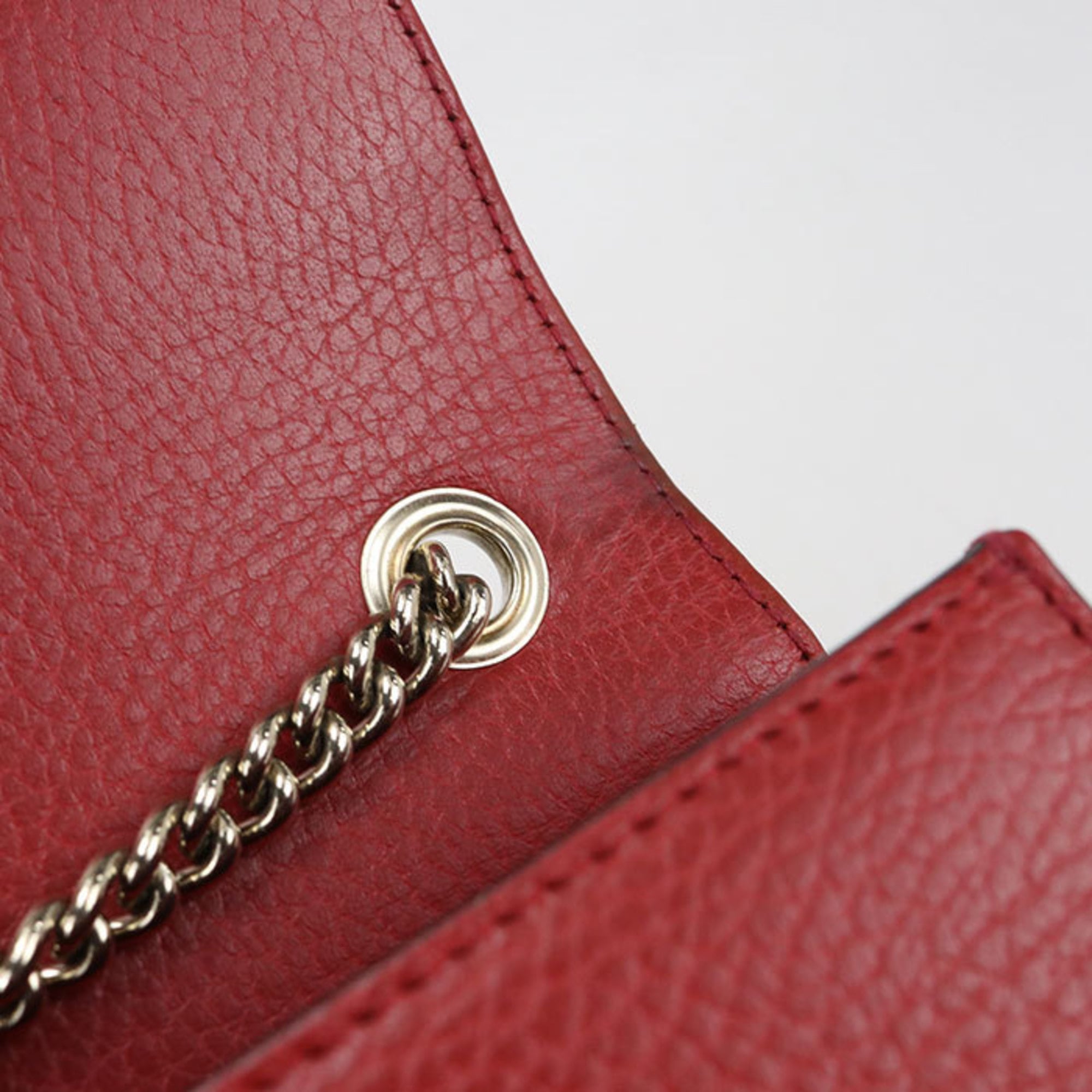 Gucci Red Color Leather Shoulder Bag (Pre-Owned)