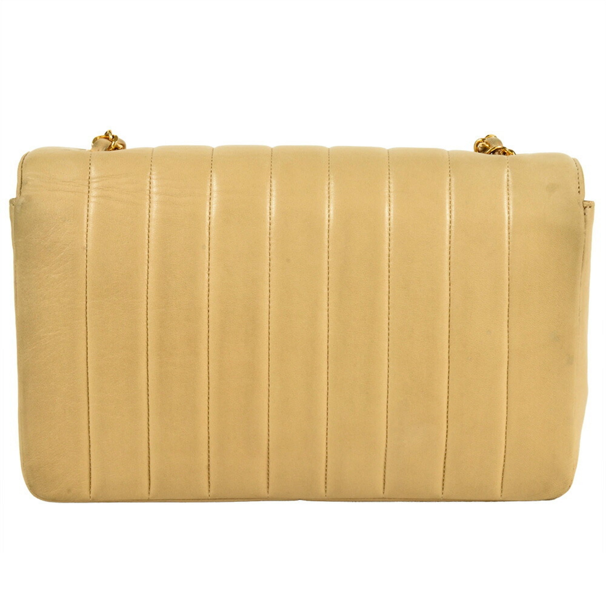 Chanel Beige Shoulder Bag (Pre-Owned)