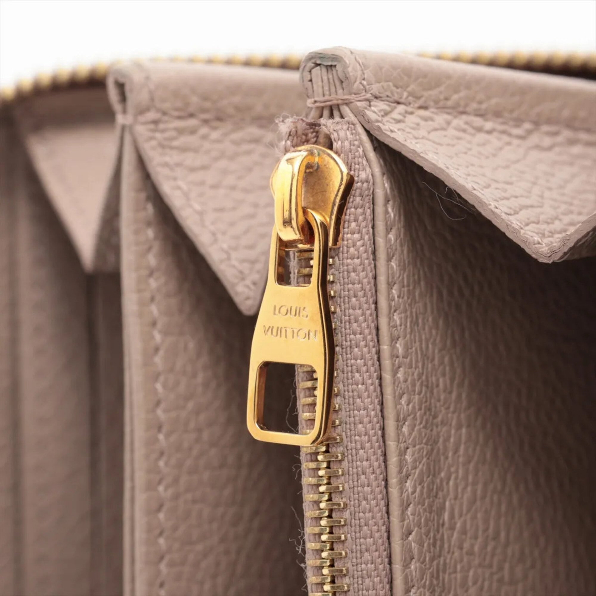 Louis Vuitton Beige Leather Long Wallet (Bi-Fold) (Pre-Owned)