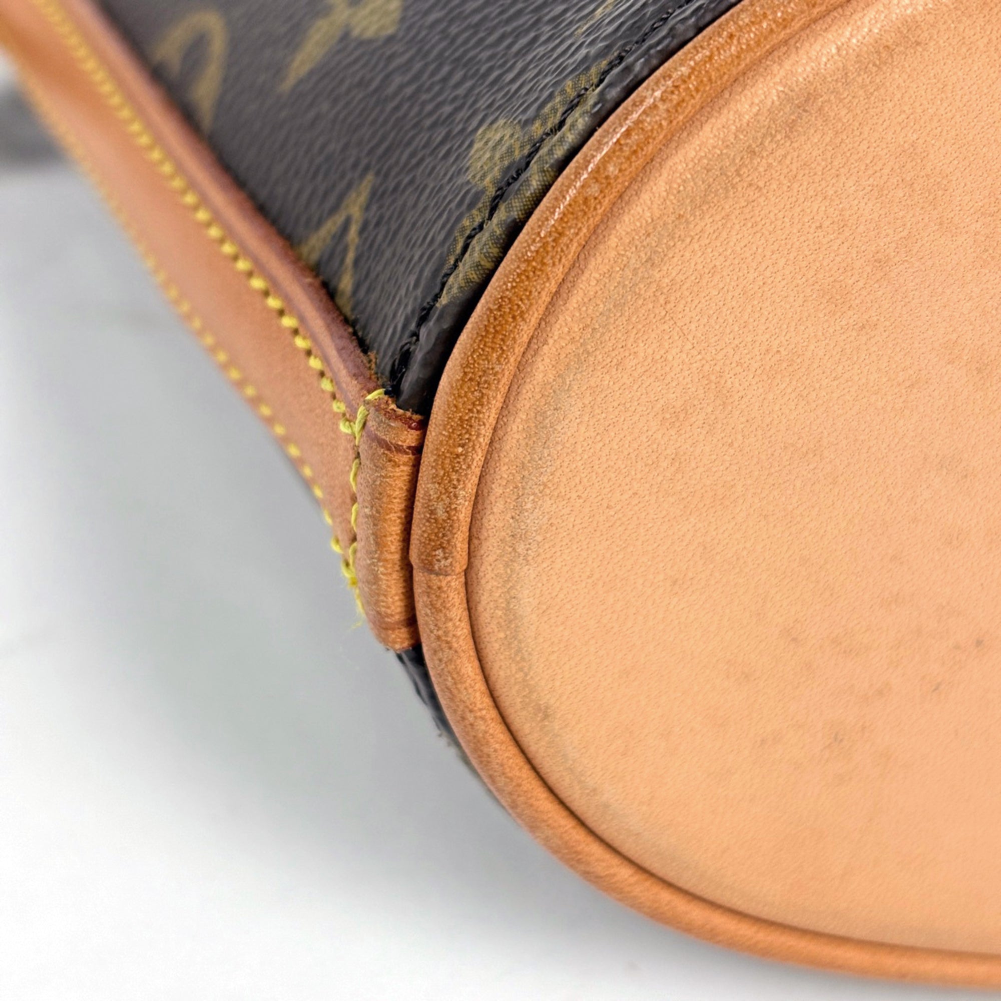 Louis Vuitton Brown Monogram Shoulder Bag (Pre-Owned)