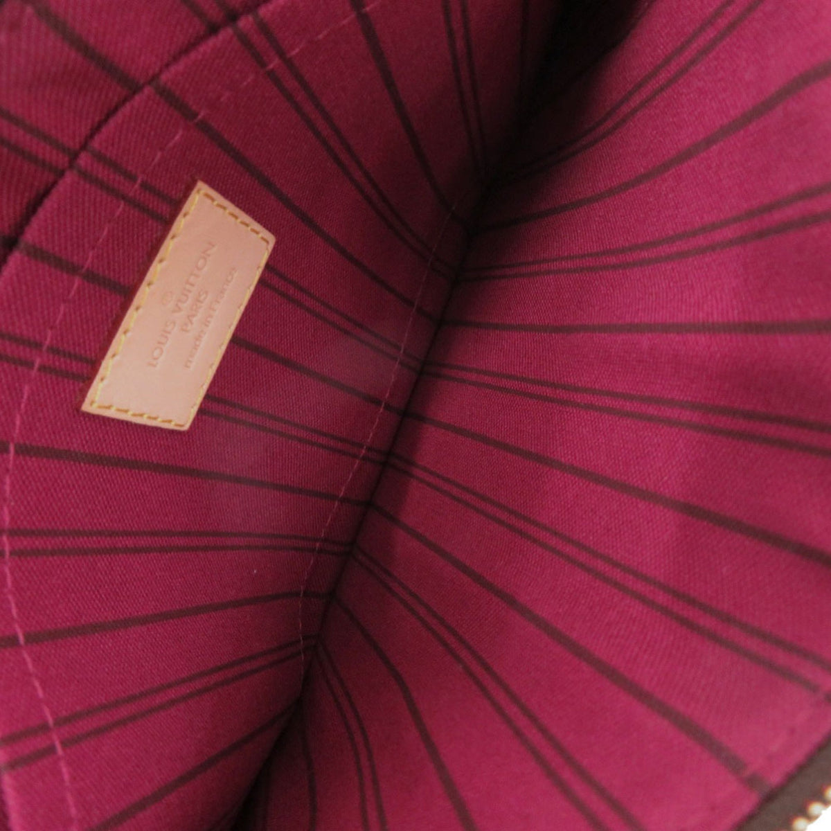 Louis Vuitton Fuchsia Monogram Monogram Handbag Pouch (Pre-Owned)