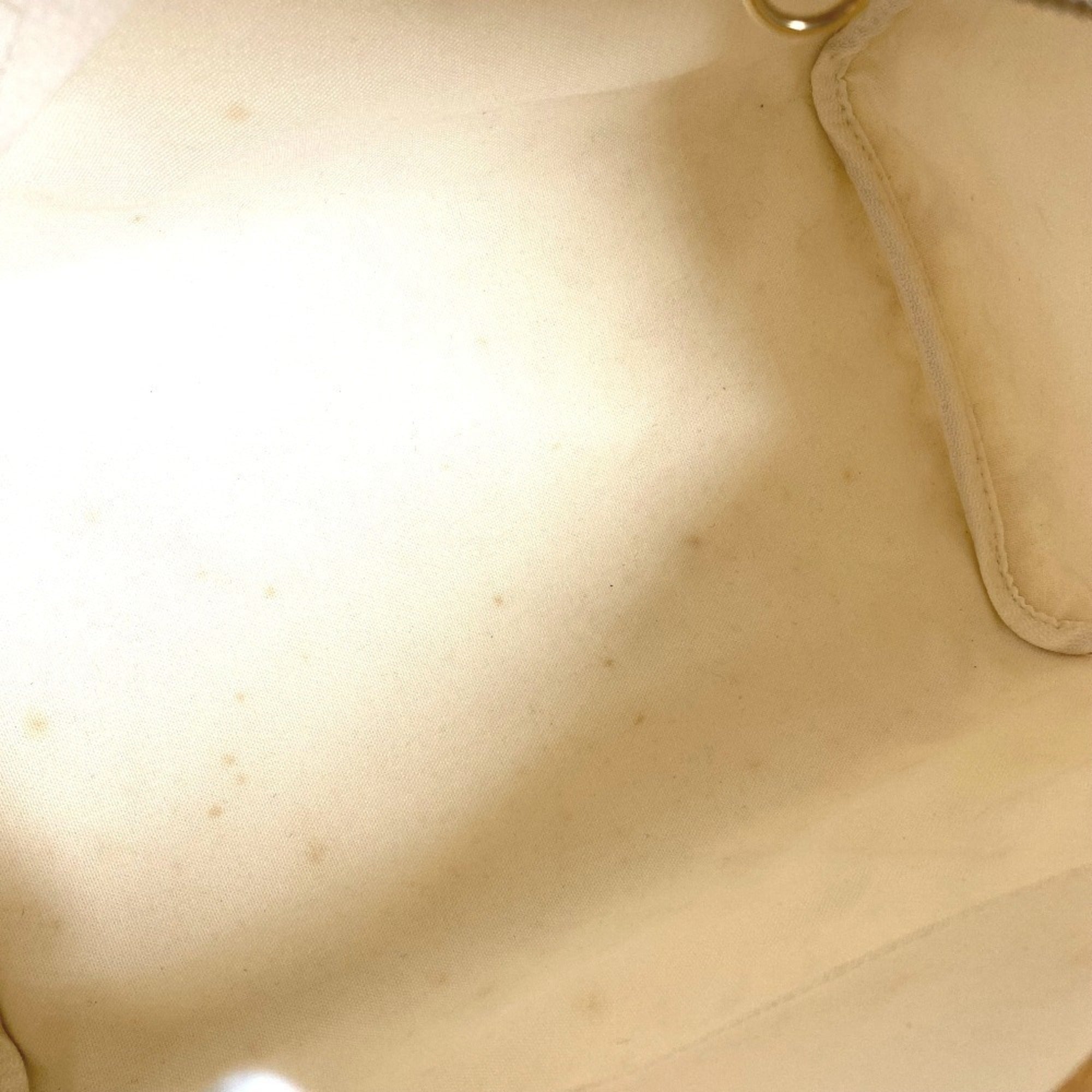 Louis Vuitton Multi-Color White Monogram Boston Bag Handbag (Pre-Owned)