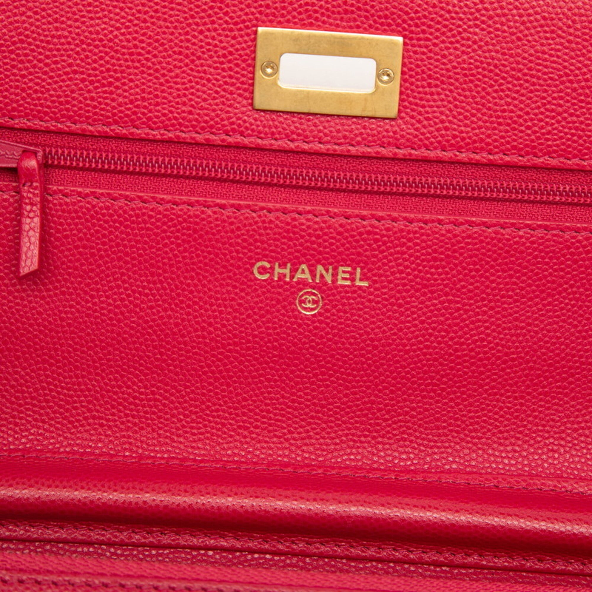 Chanel Red Color Grained Calfskin Shoulder Bag (Pre-Owned)