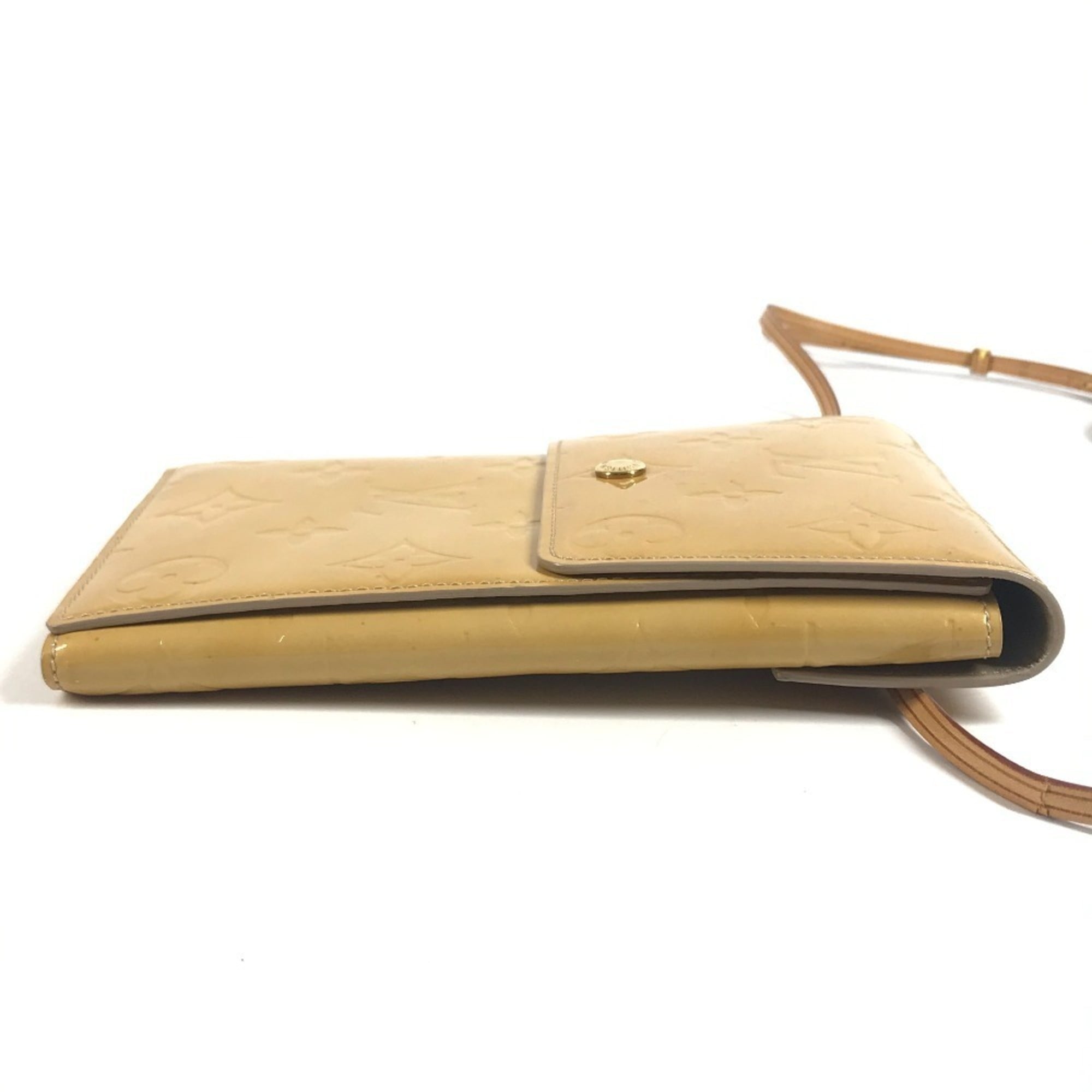 Louis Vuitton Beige Monogram Vernis Pochette Shoulder Bag (Pre-Owned)