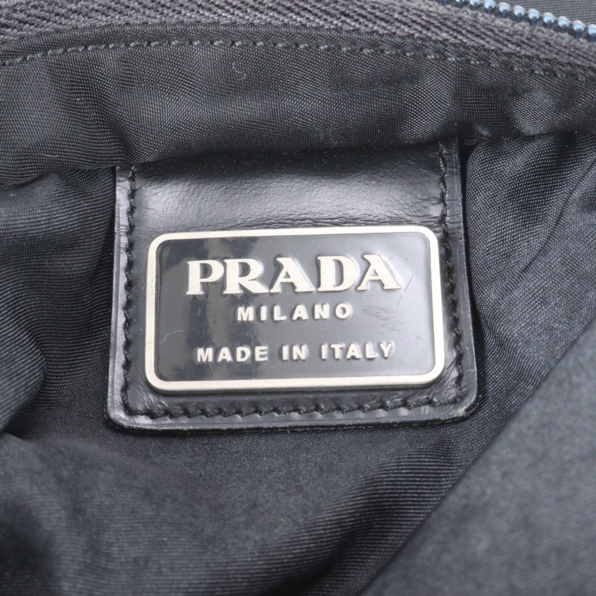 Prada Black Nylon Leather Messenger Bag Shoulder Bag (Pre-Owned)