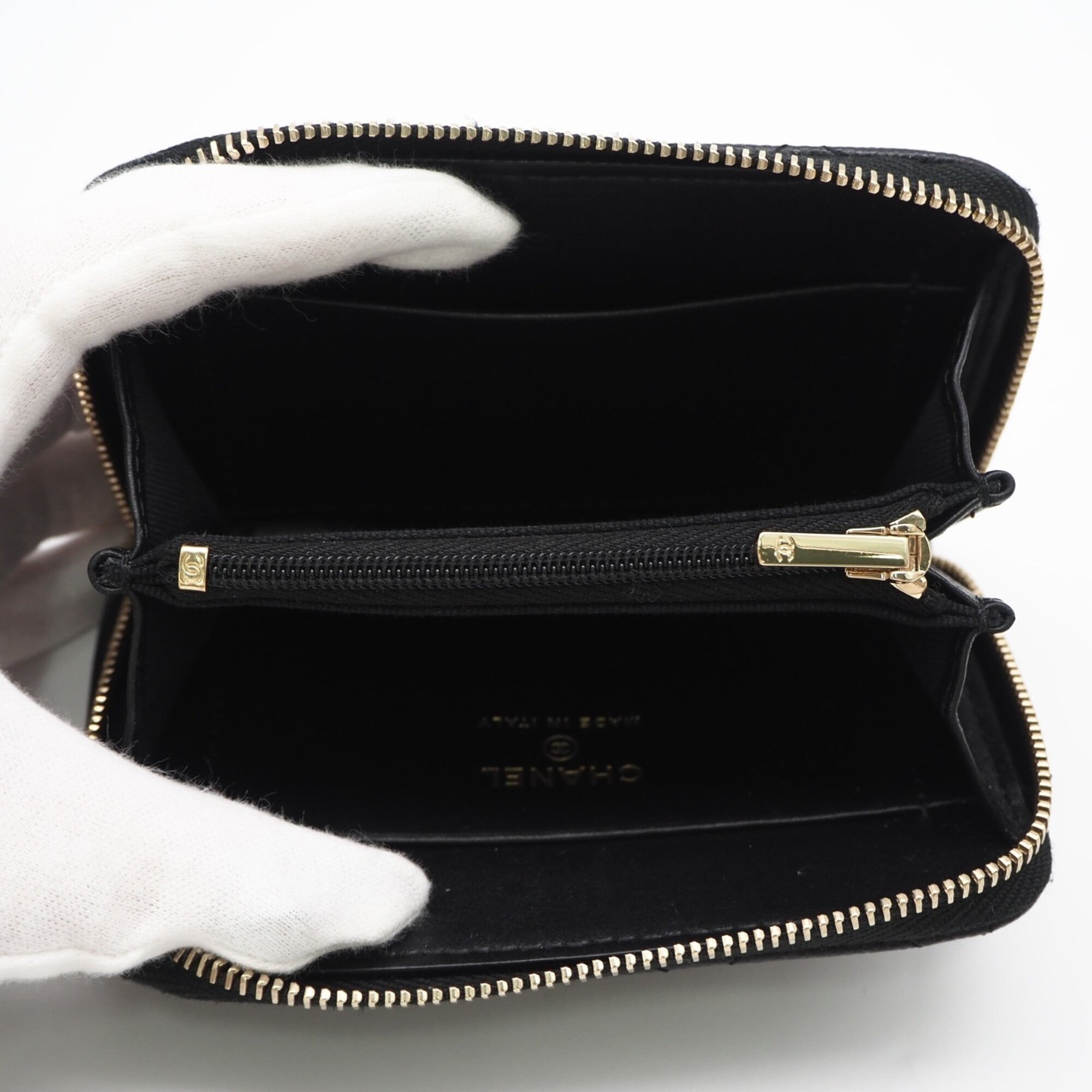 Chanel Matelasse Black Grained Calfskin Coin Purse/Coin Case (Pre-Owned)