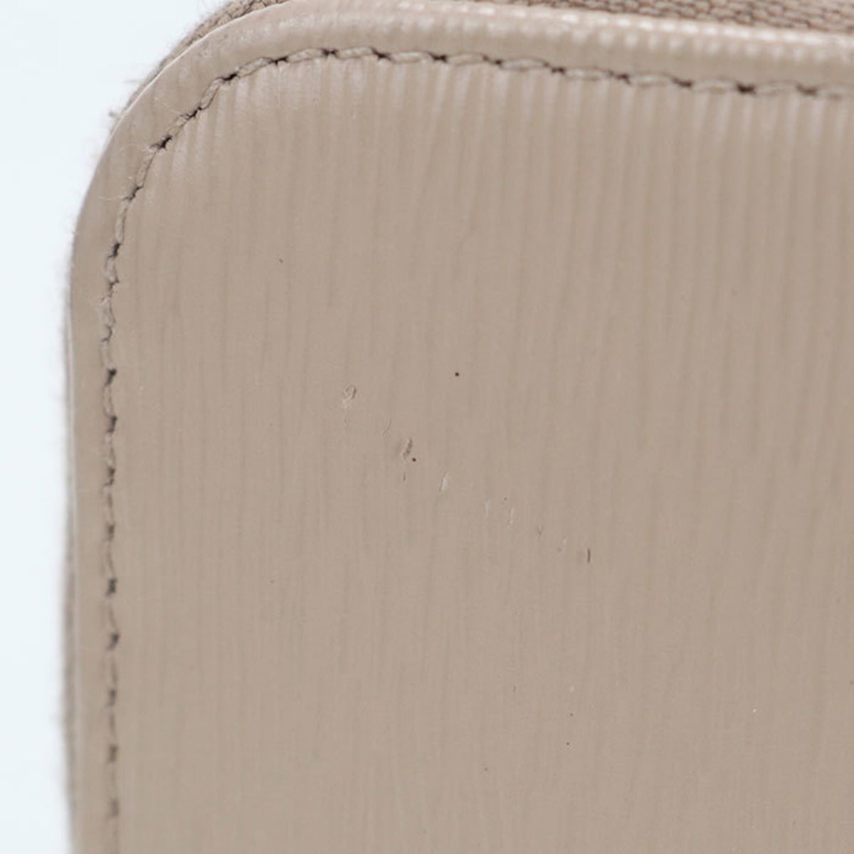 Prada Beige Leather Long Wallet (Bi-Fold) (Pre-Owned)