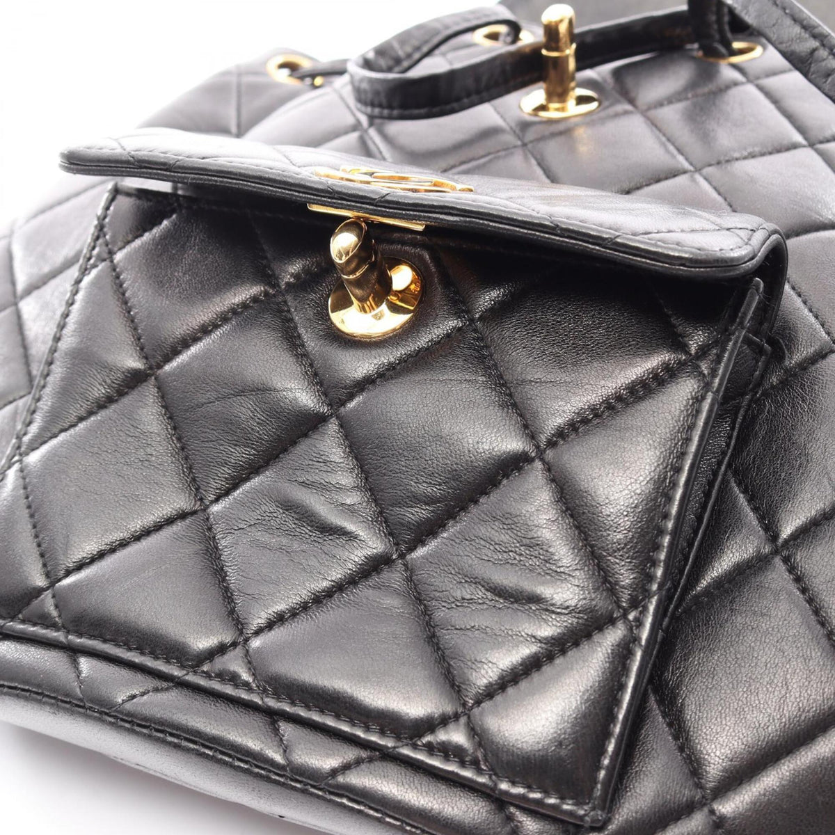 Chanel Black Leather Backpack Handbag (Pre-Owned)