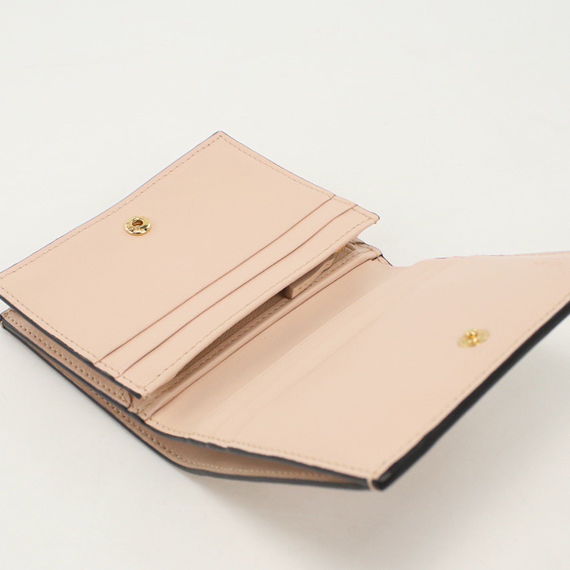Fendi Pink Leather Wallet (Bi-Fold) (Pre-Owned)