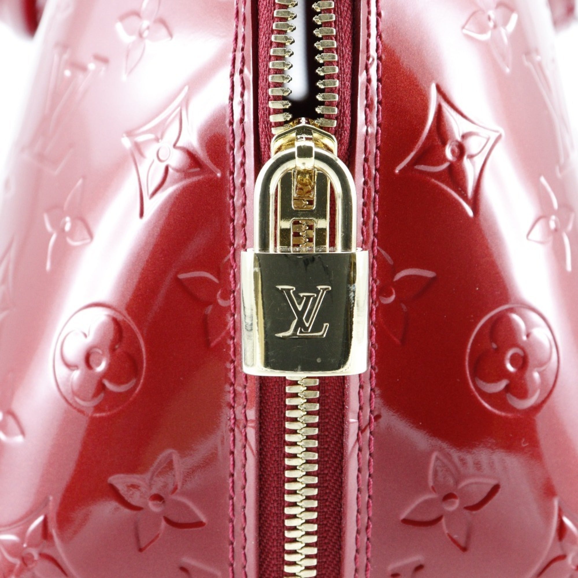 Louis Vuitton Pomme D'amour Red Color Vernis Handbag (Pre-Owned)