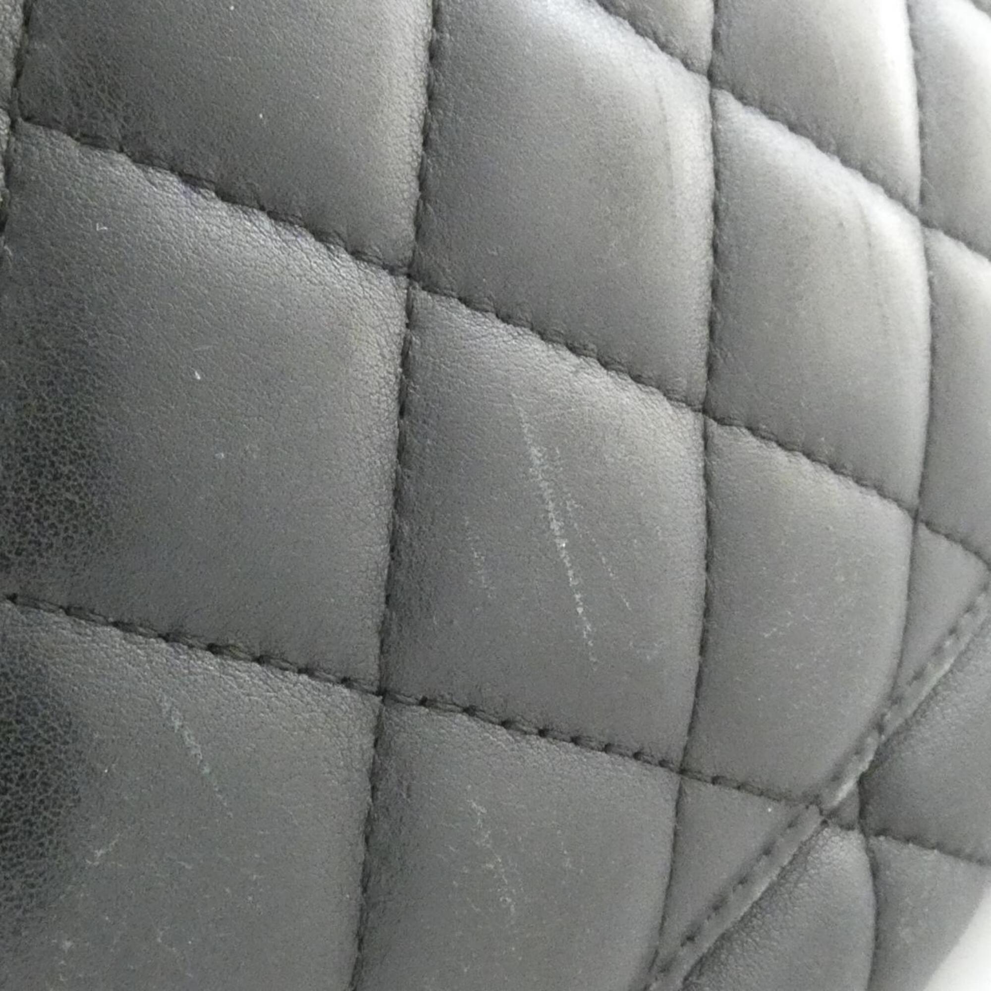 Chanel Black Leather Handbag (Pre-Owned)