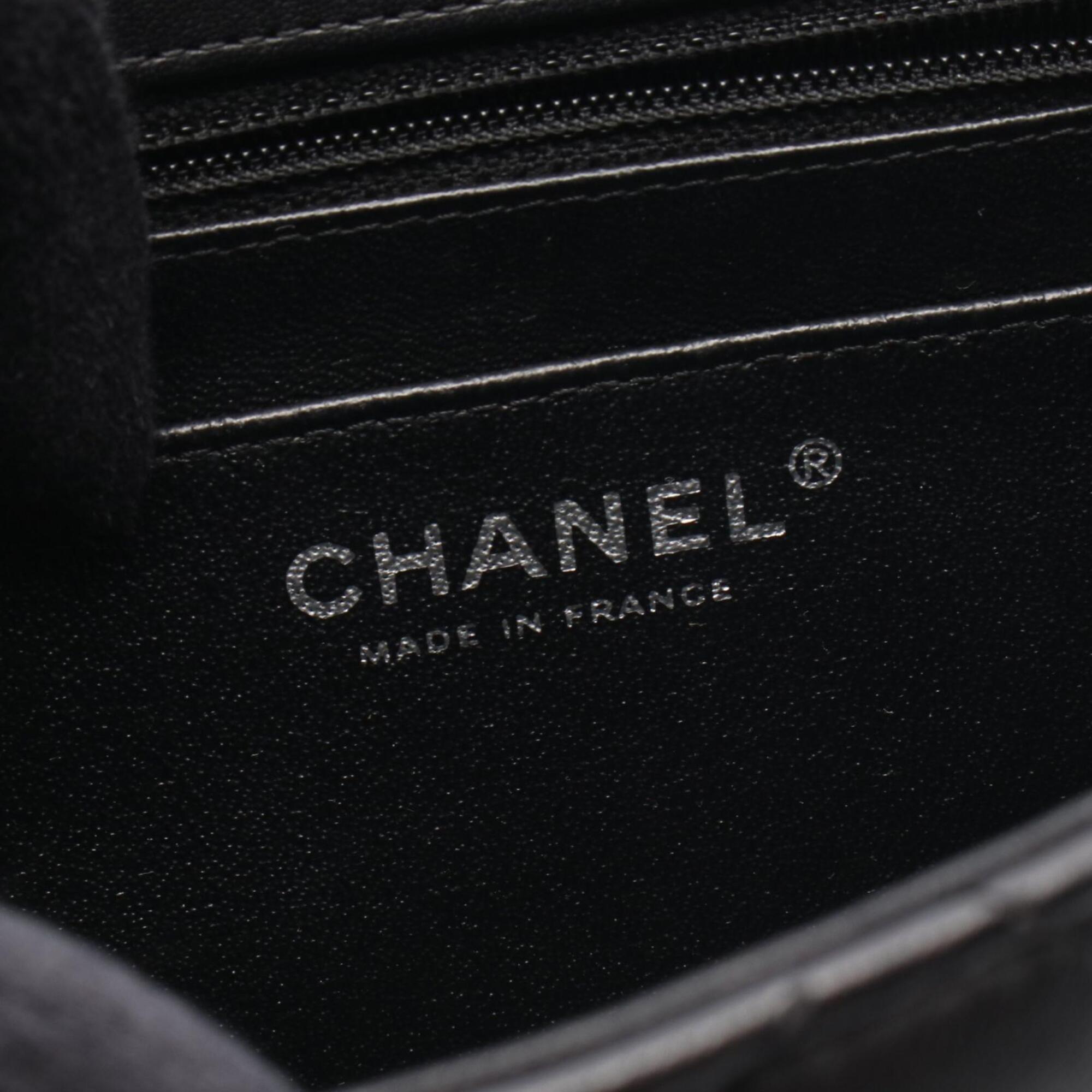 Chanel Black Leather Handbag Shoulder Bag (Pre-Owned)
