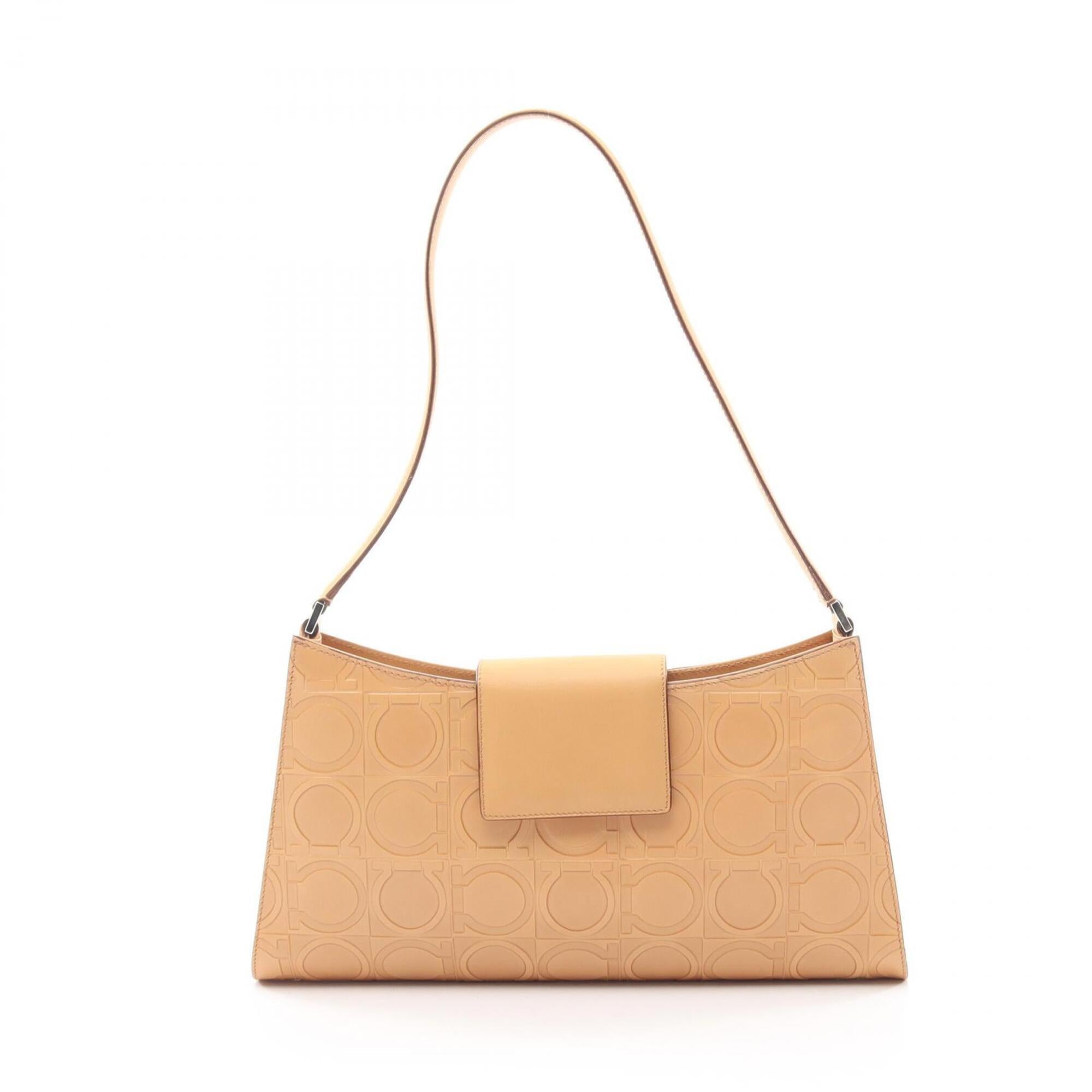 Salvatore Ferragamo Beige Leather Handbag Shoulder Bag (Pre-Owned)