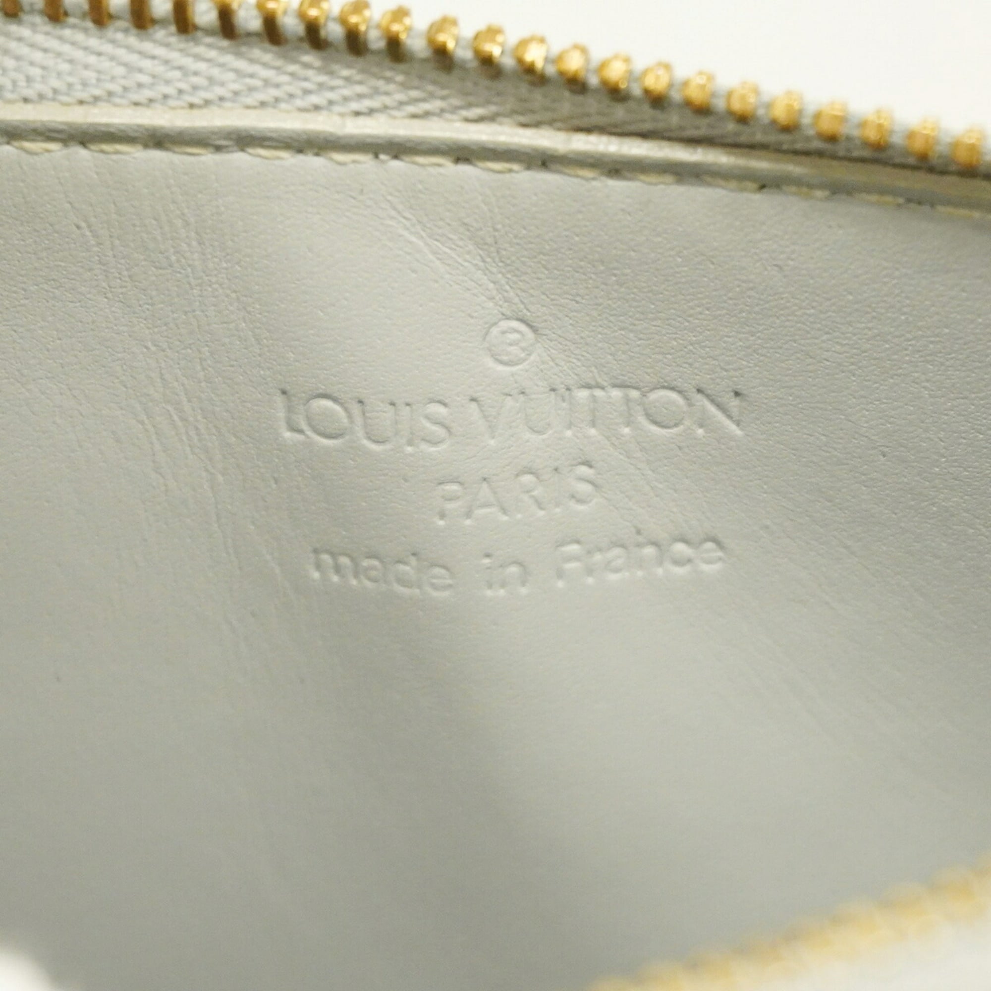 Louis Vuitton Gris Pouch (Pre-Owned)