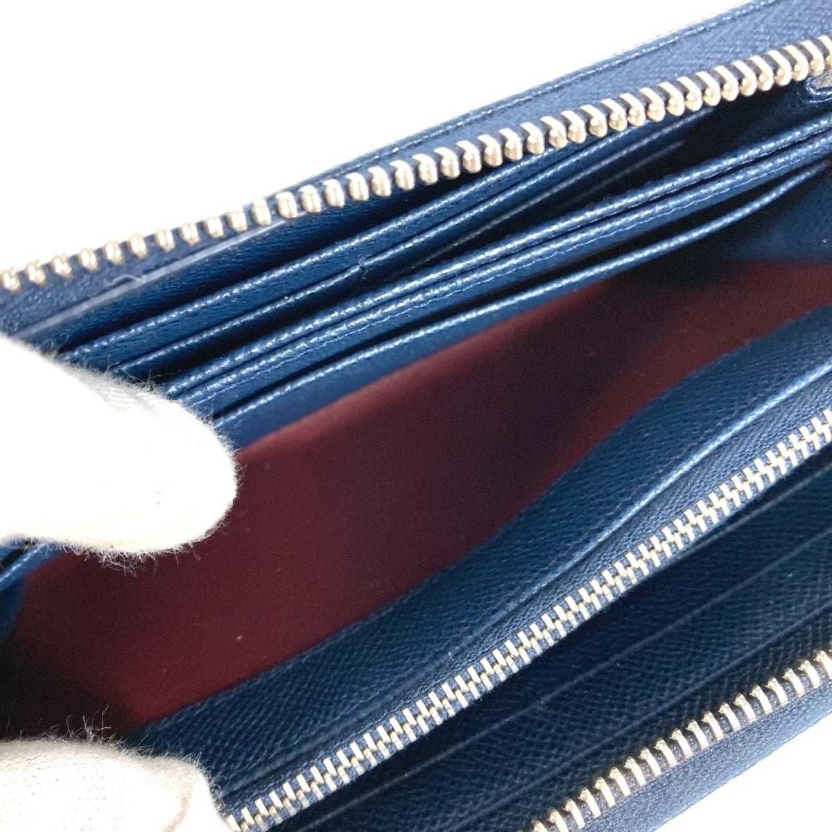 Bvlgari Blue Leather Long Wallet (Bi-Fold) (Pre-Owned)