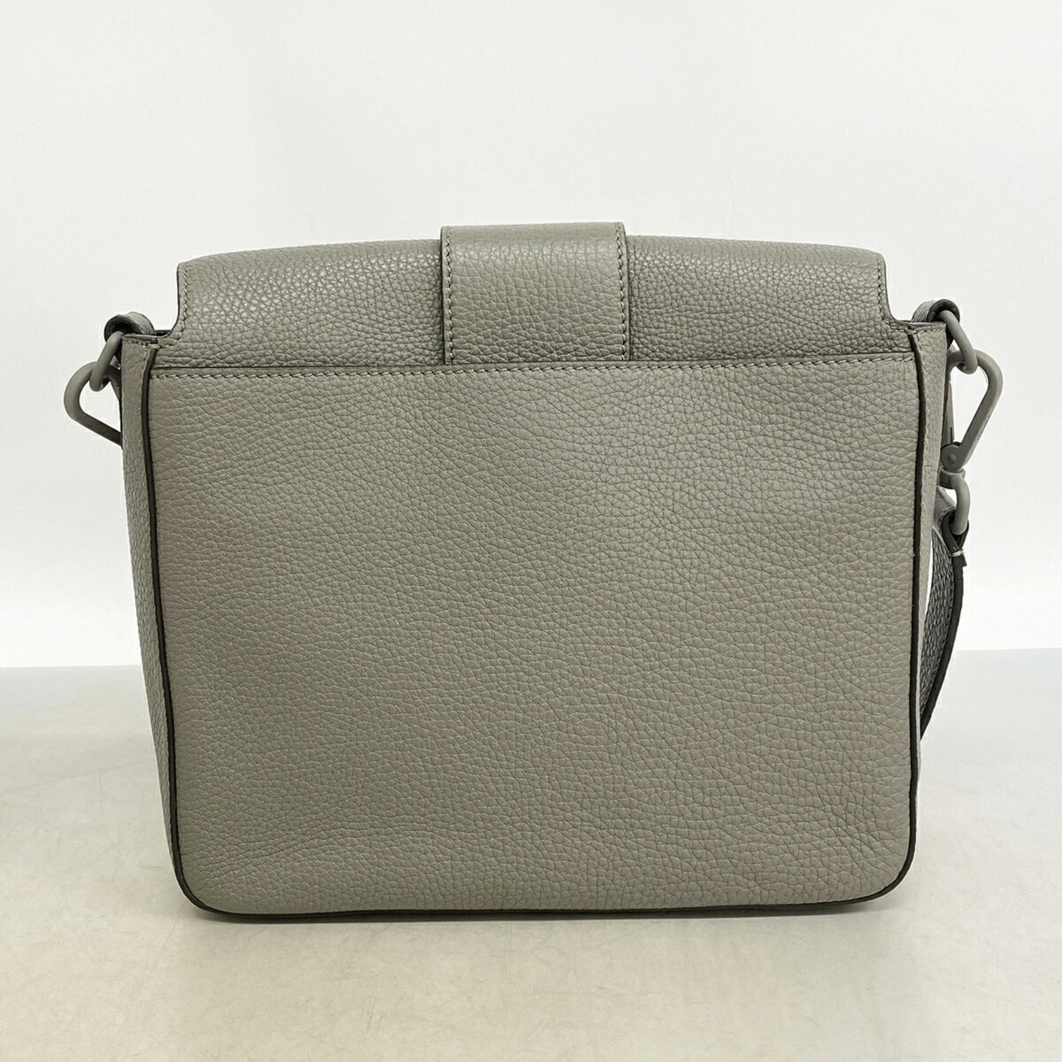 Fendi Gray Leather Shoulder Bag (Pre-Owned)