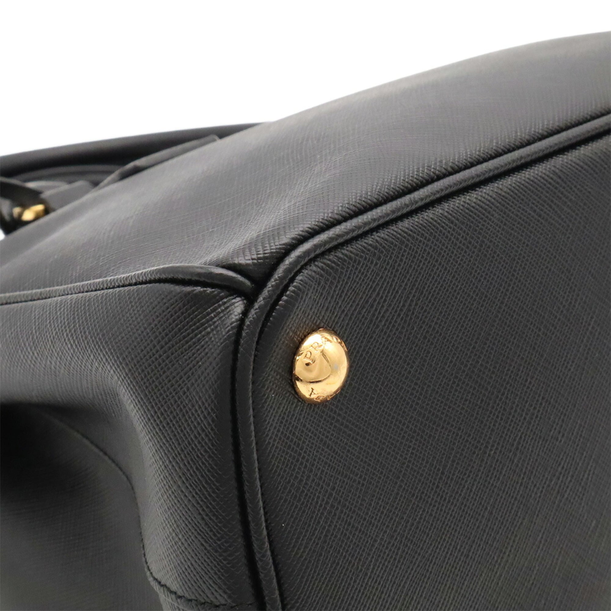 Prada Black Nero Leather Handbag (Pre-Owned)