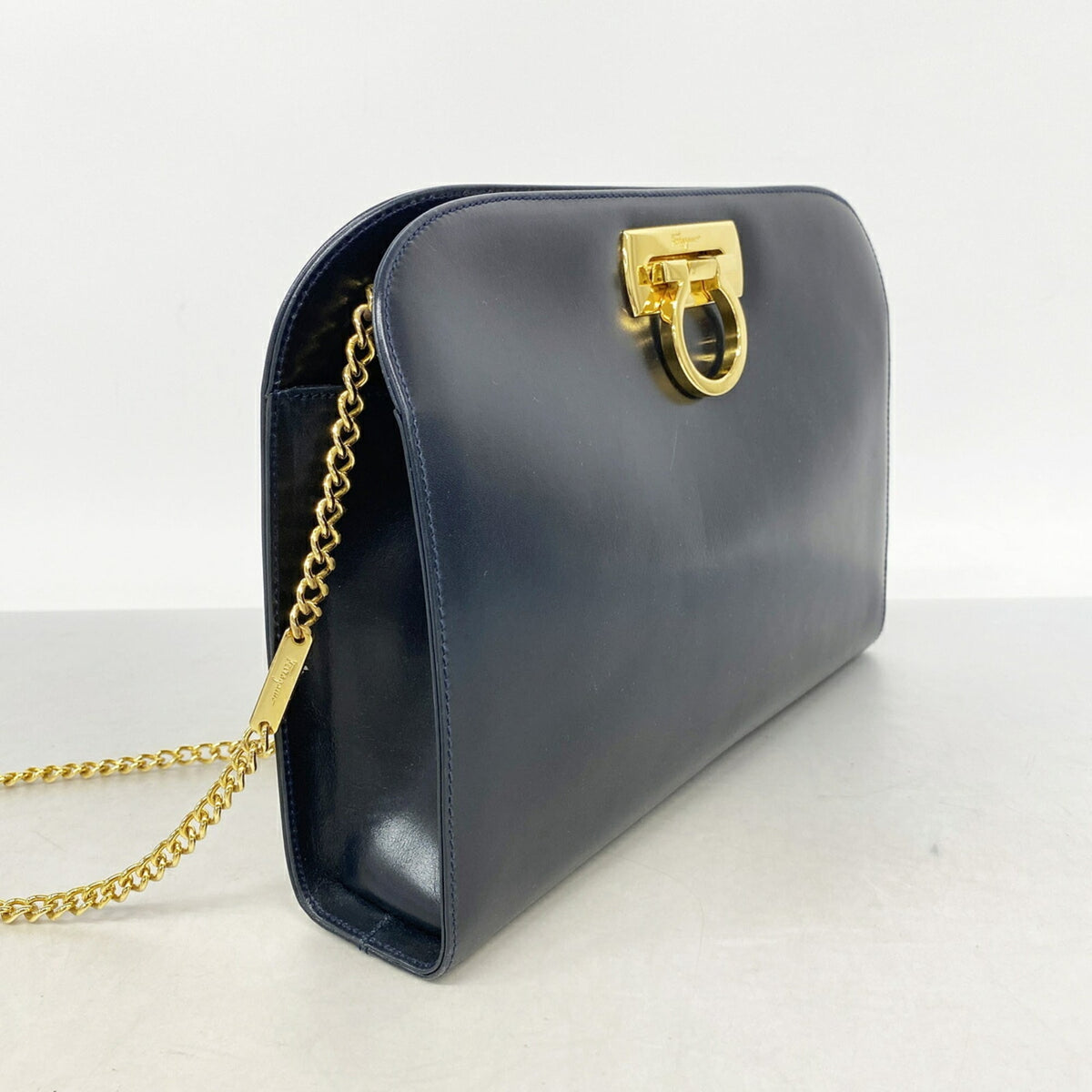 Salvatore Ferragamo Navy Leather Shoulder Bag (Pre-Owned)