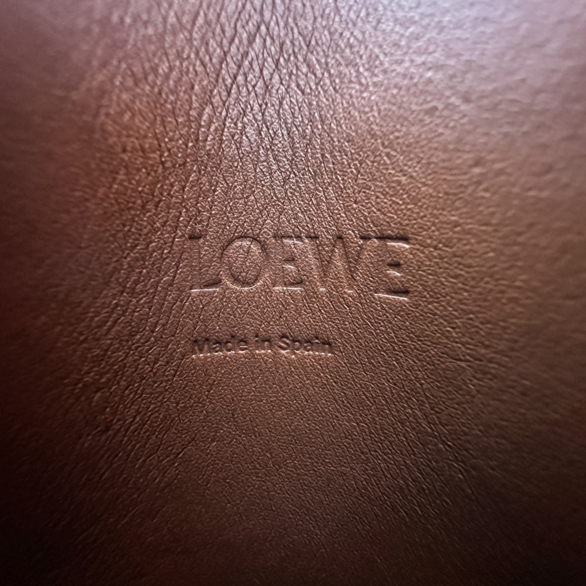 Loewe Brown Shoulder Bag (Pre-Owned)