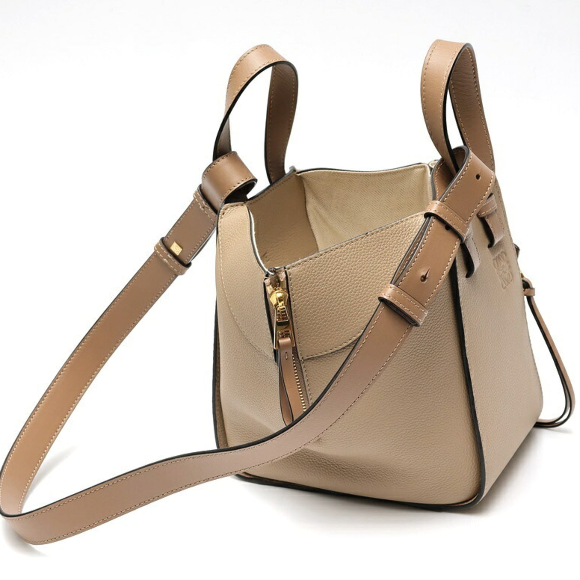 Loewe Grayish Sand Leather Handbag Shoulder Bag (Pre-Owned)