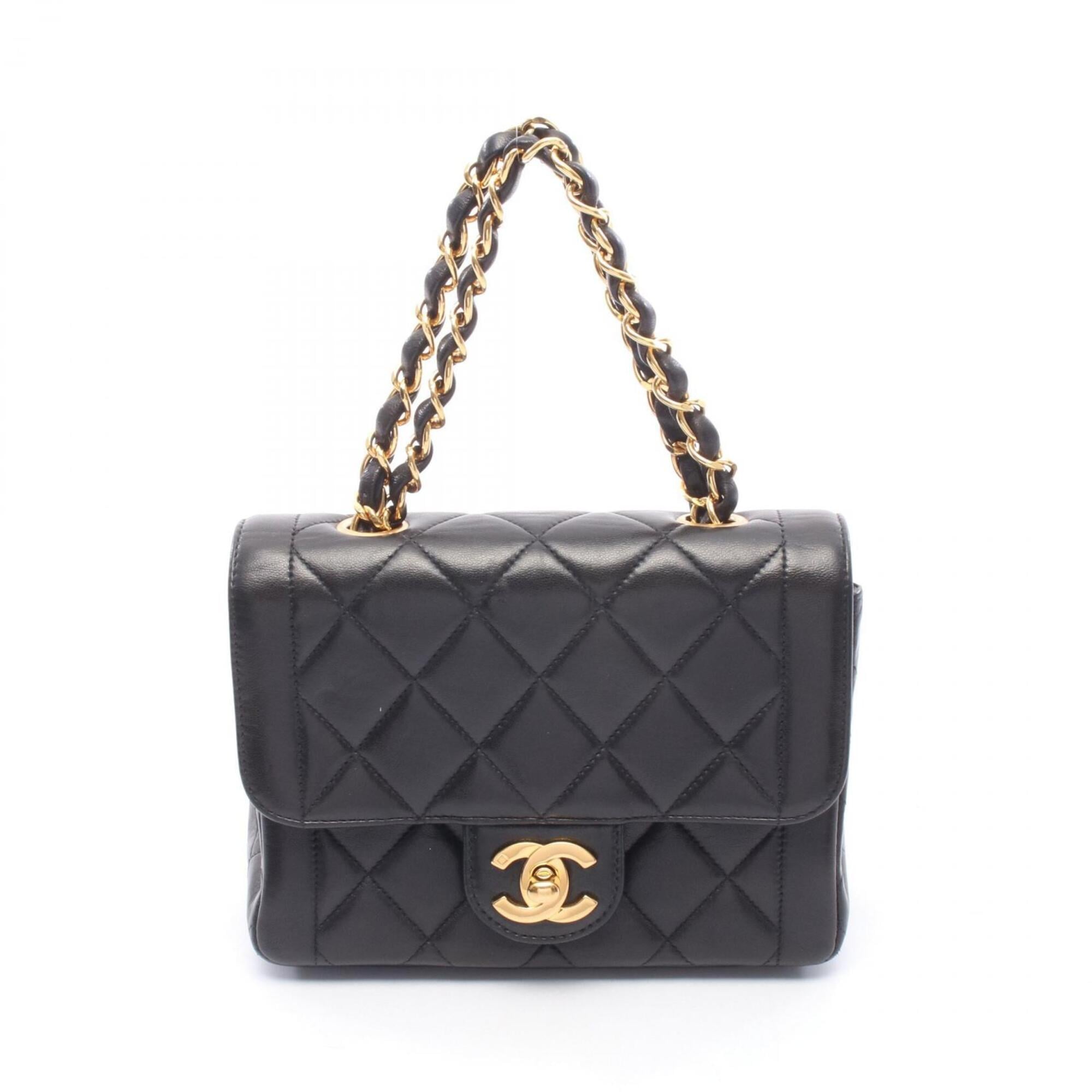 Chanel Matelasse Black Leather Handbag (Pre-Owned)