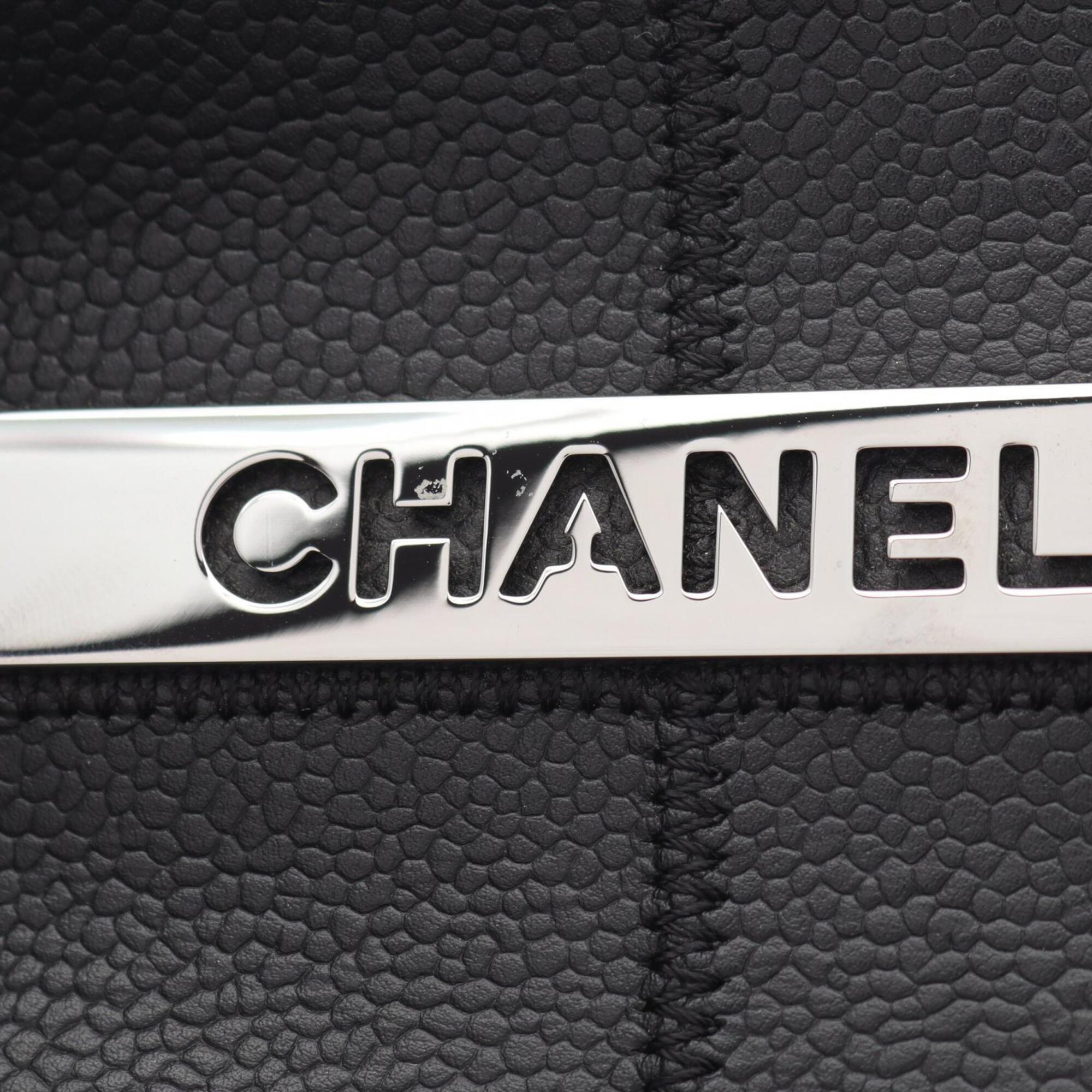 Chanel Black Grained Calfskin Handbag Shoulder Bag (Pre-Owned)