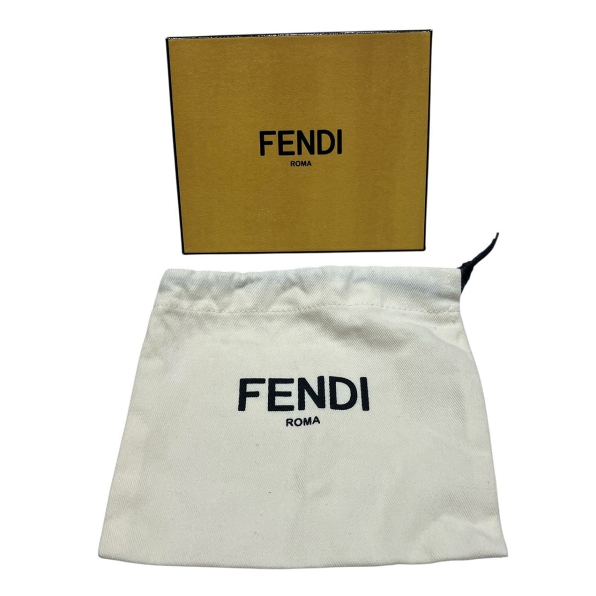 Fendi White Leather Pochette (Pre-Owned)