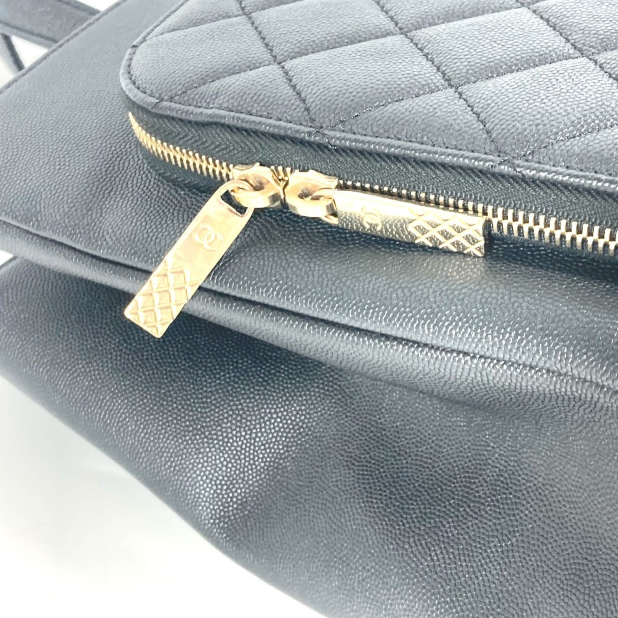 Chanel Black Grained Calfskin Shoulder Bag Tote Bag (Pre-Owned)