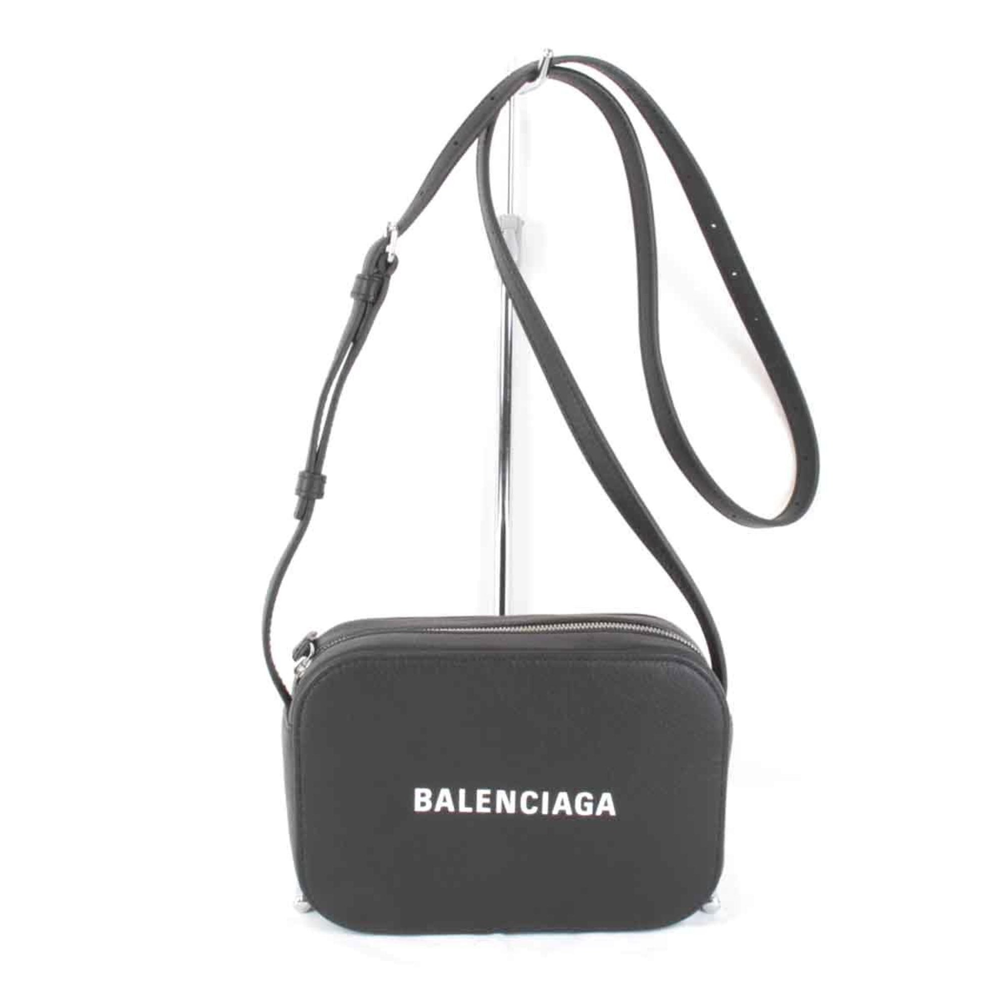 Balenciaga Black Leather Shoulder Bag (Pre-Owned)