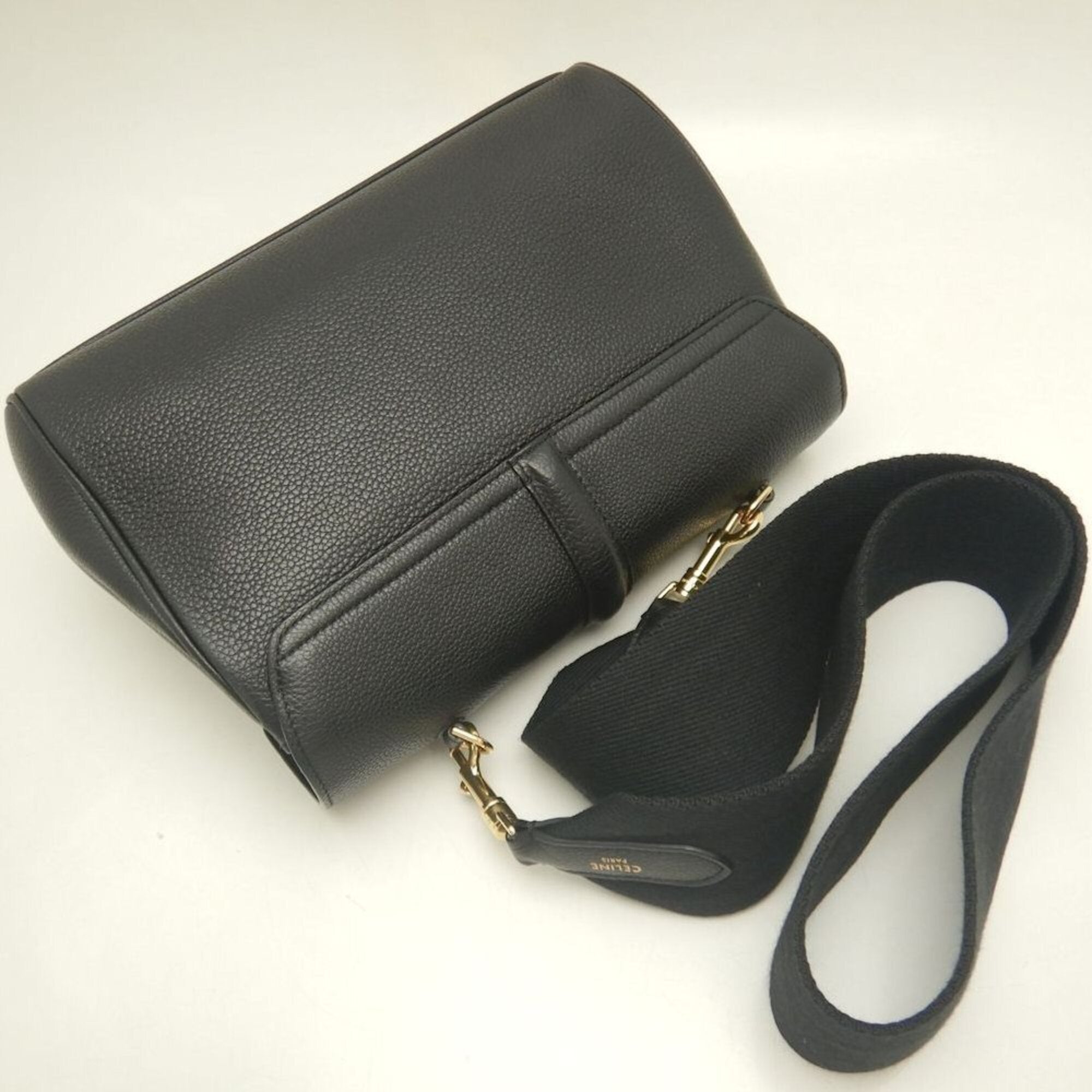 Celine Black Leather Shoulder Bag (Pre-Owned)