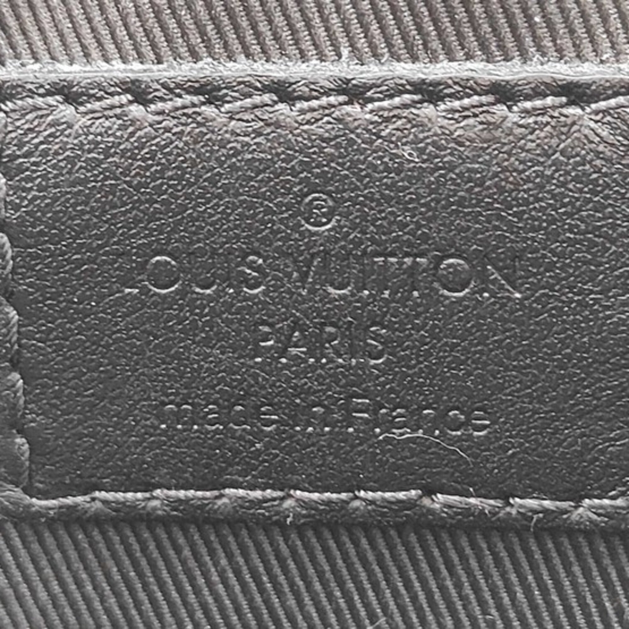 Louis Vuitton Black Monogram Leather Pouch Shoulder Bag (Pre-Owned)
