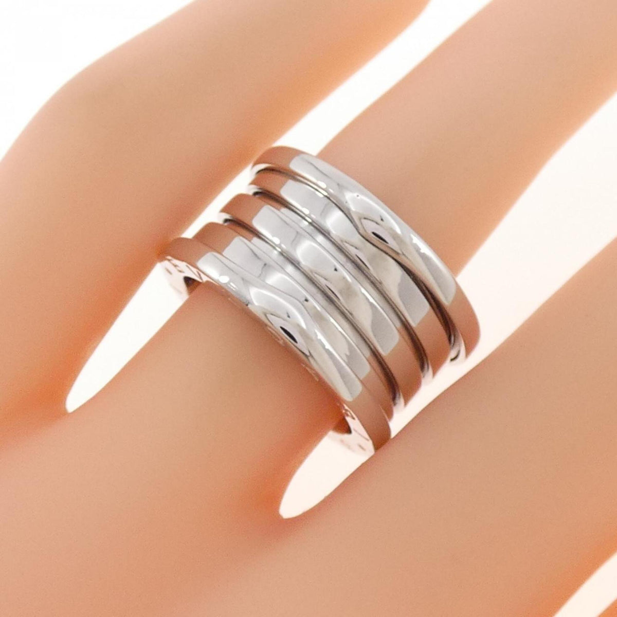 Bvlgari White Gold (18K) Band Ring (Pre-Owned)